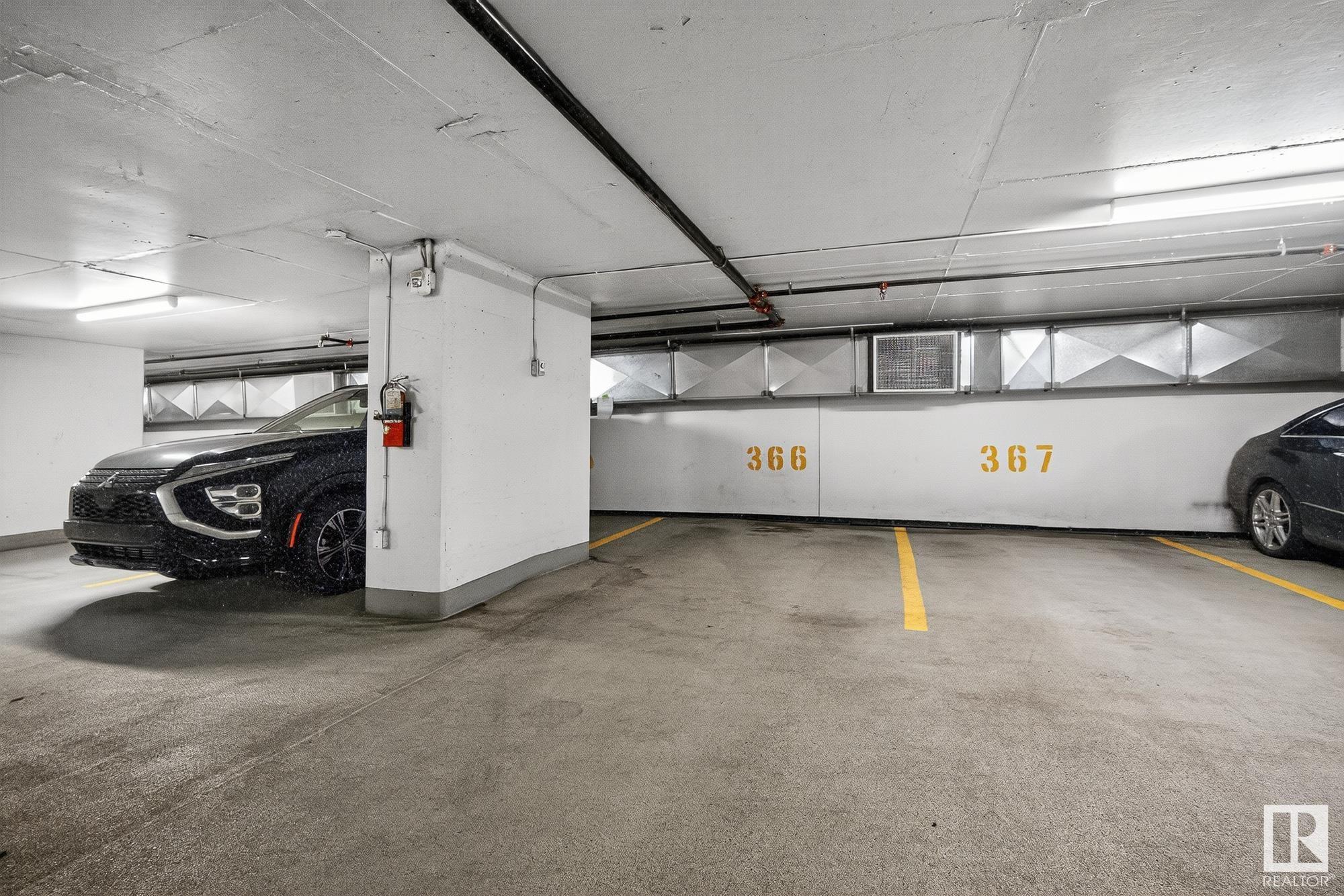 #900 10180 103 ST NW