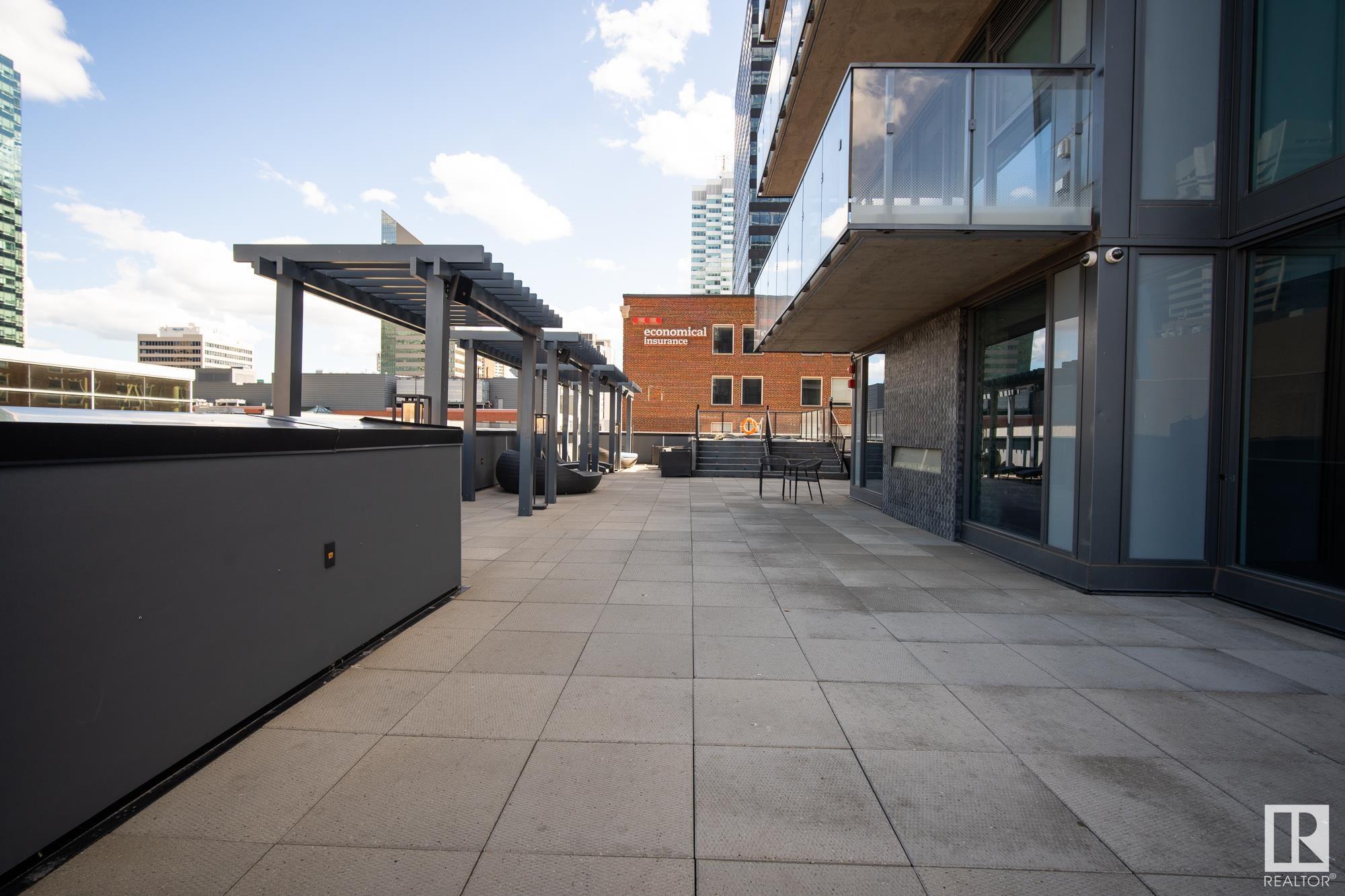 #900 10180 103 ST NW