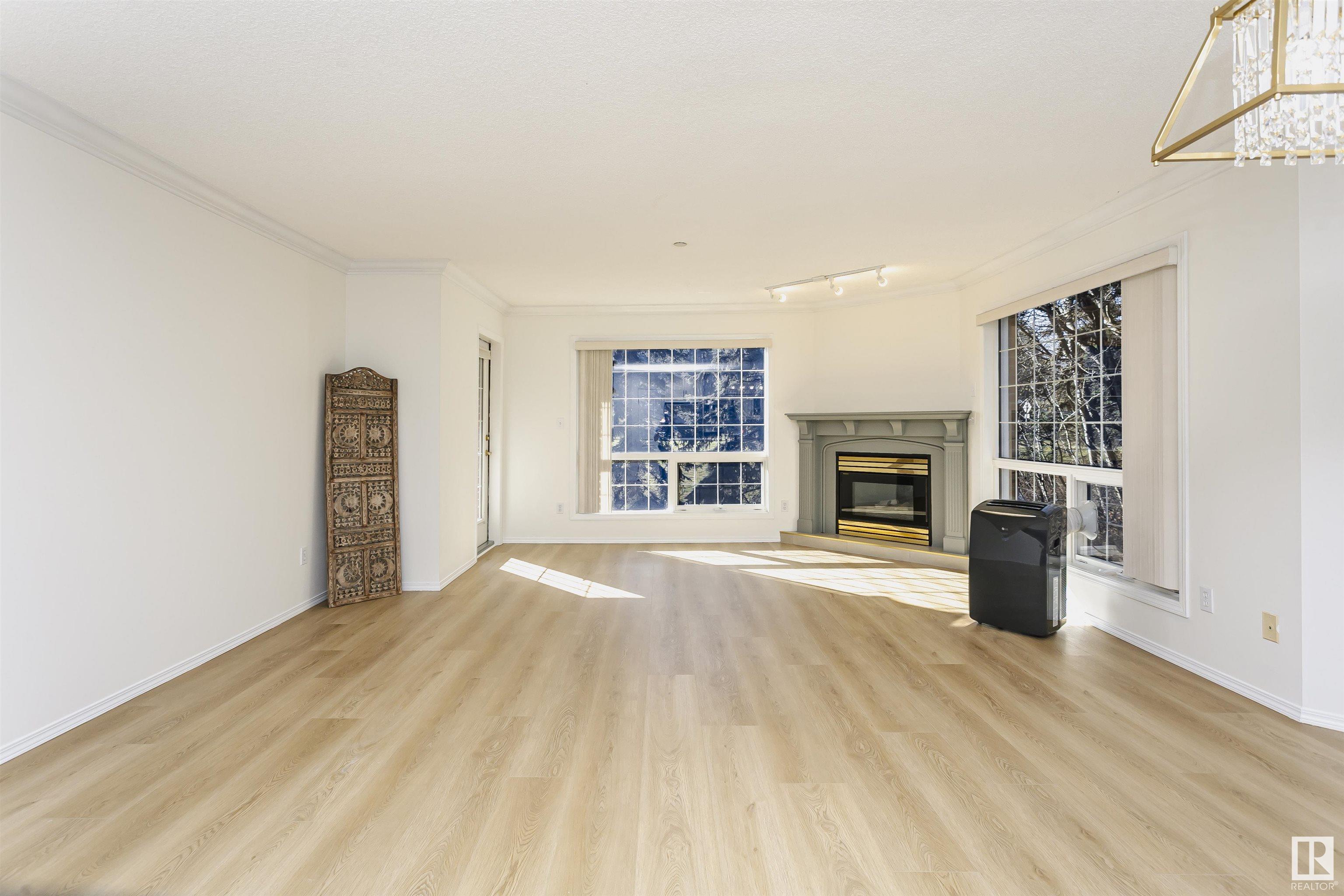 #202 20 ST JOSEPH ST
