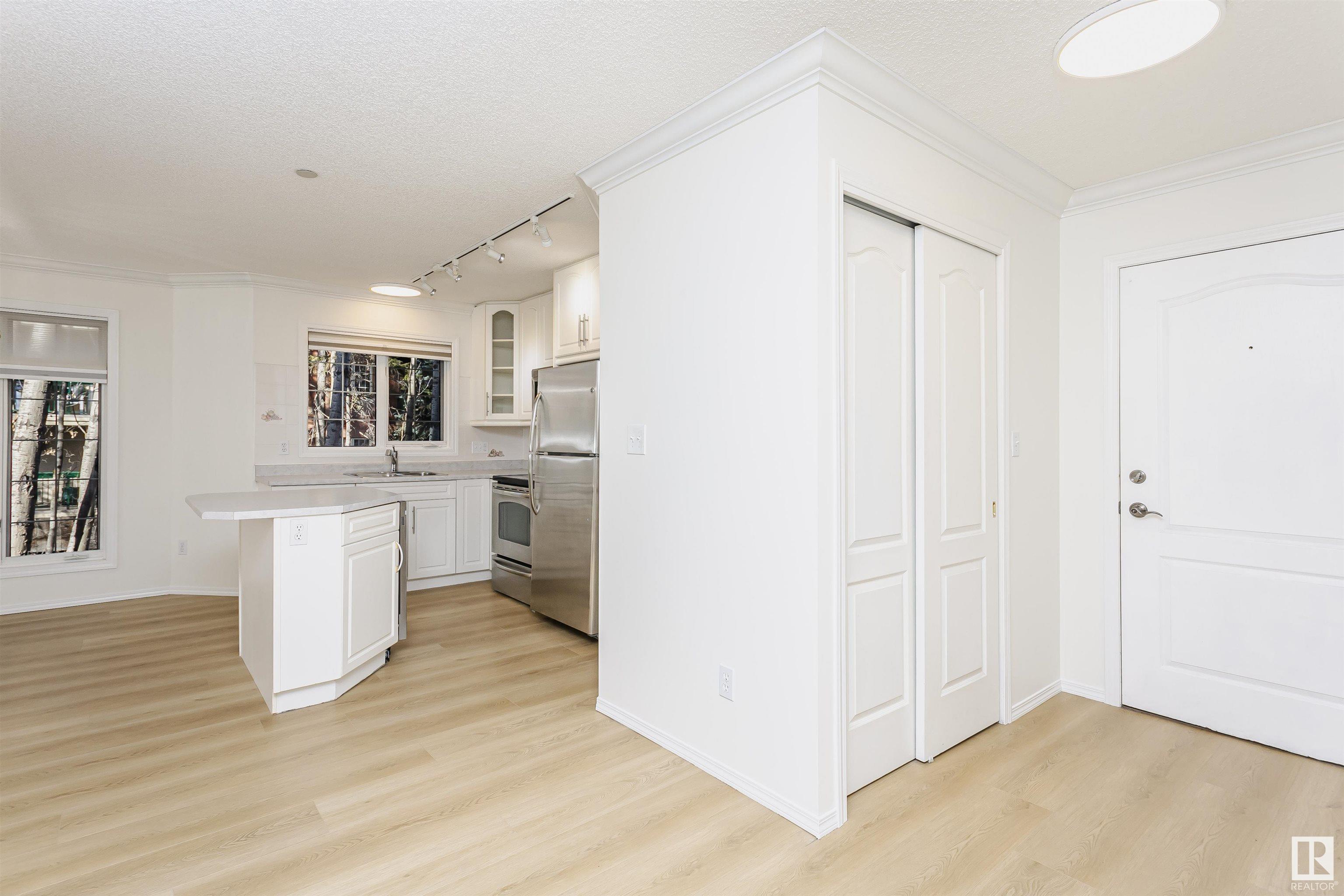 #202 20 ST JOSEPH ST