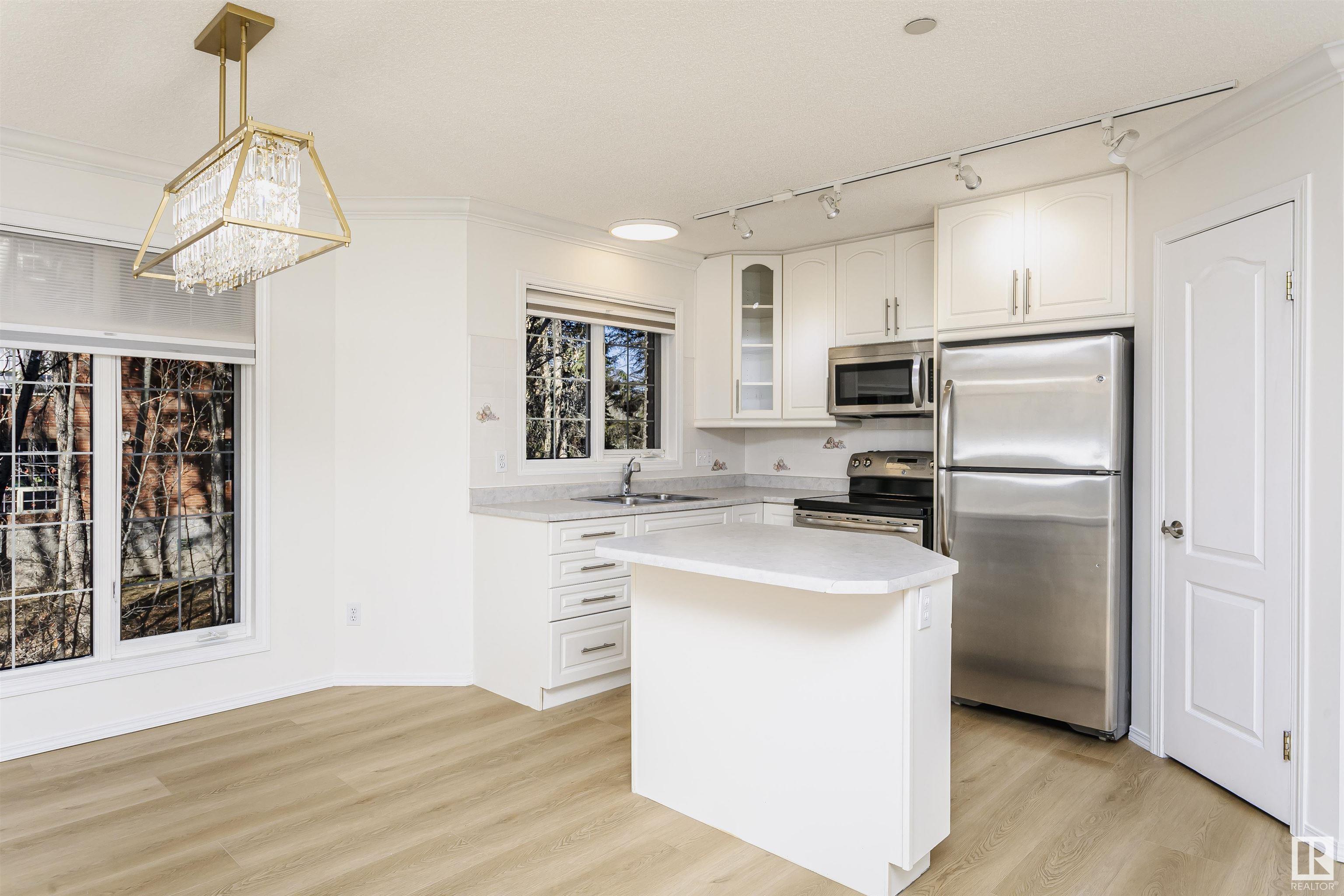#202 20 ST JOSEPH ST