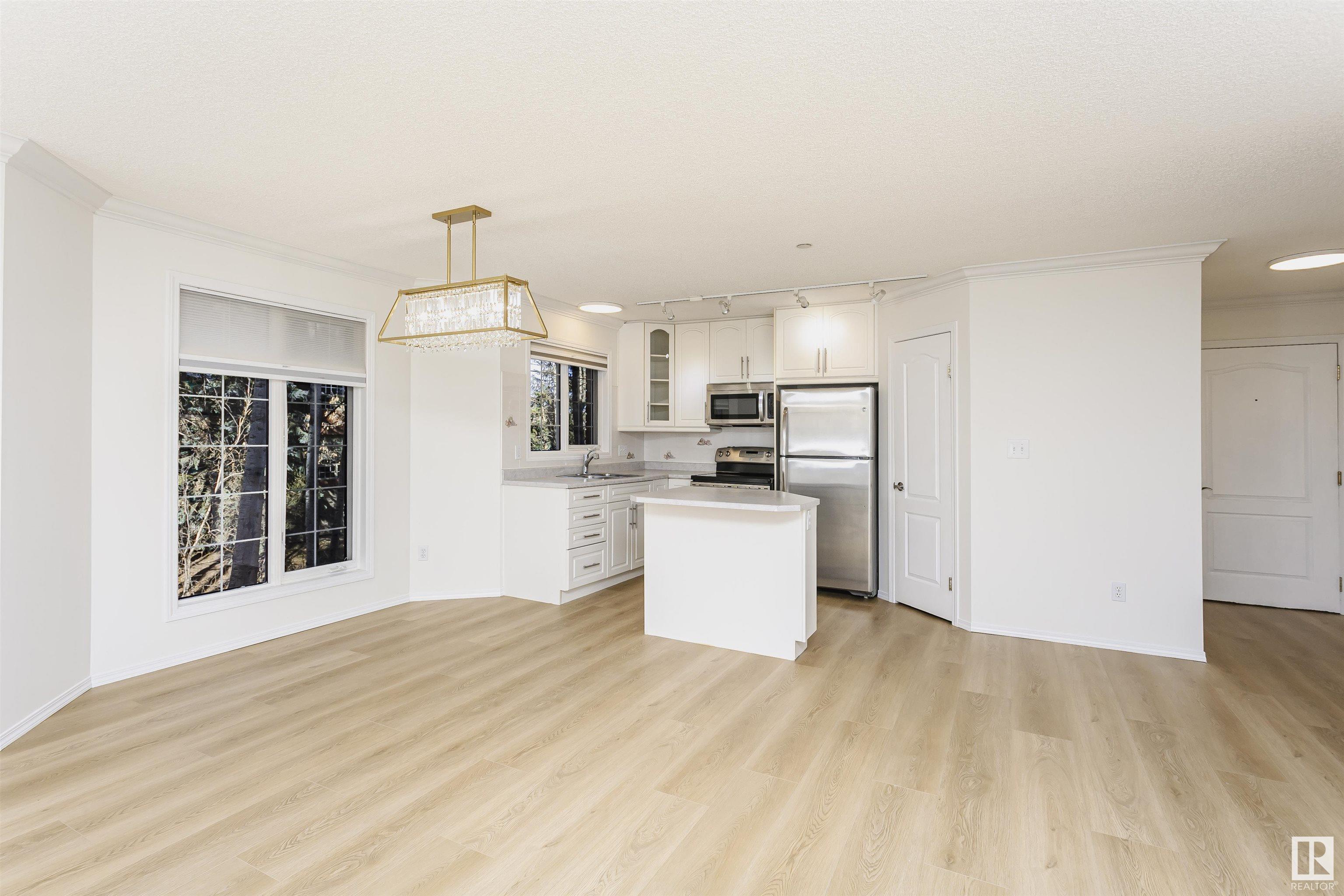 #202 20 ST JOSEPH ST