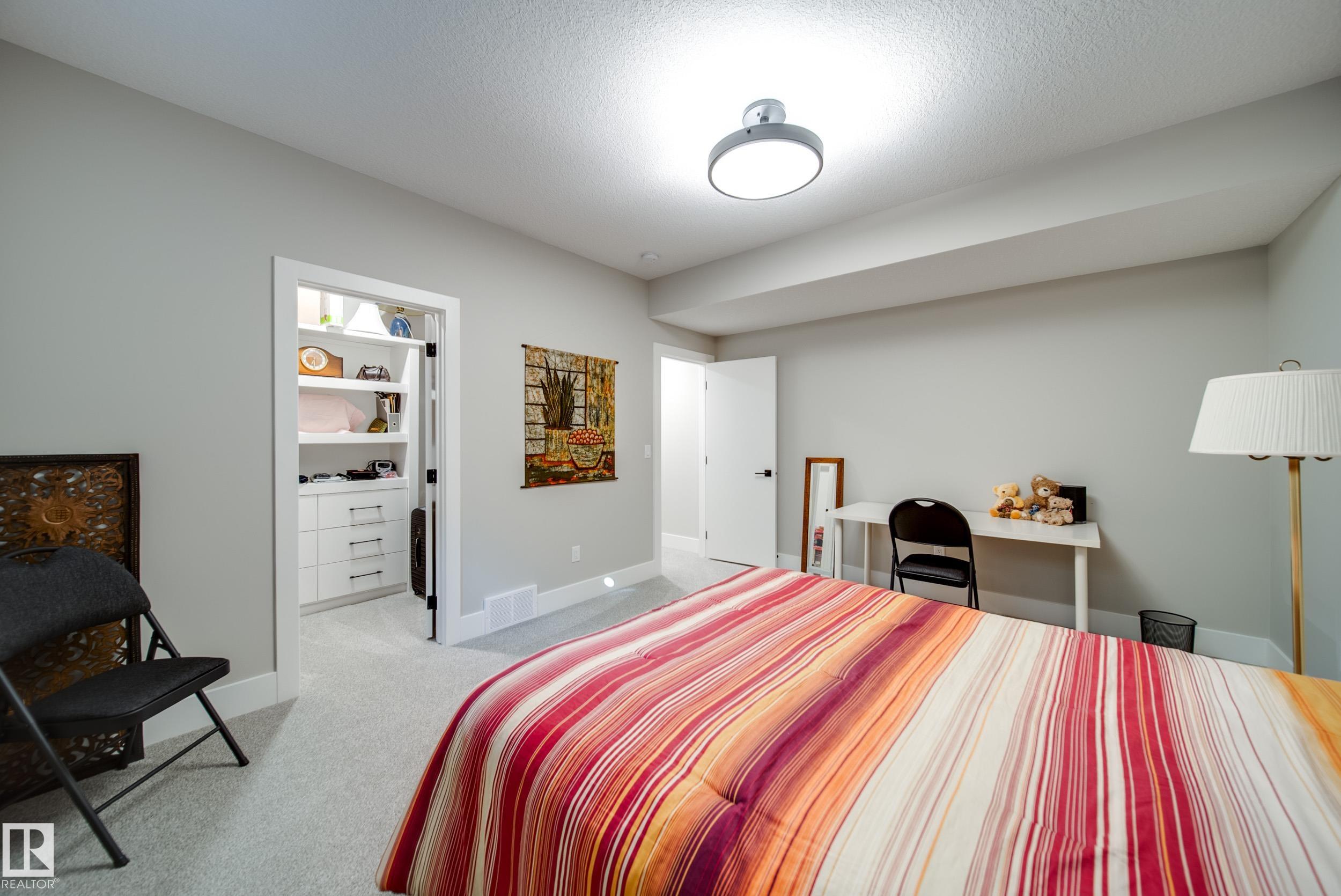 4605 KNIGHT PT SW