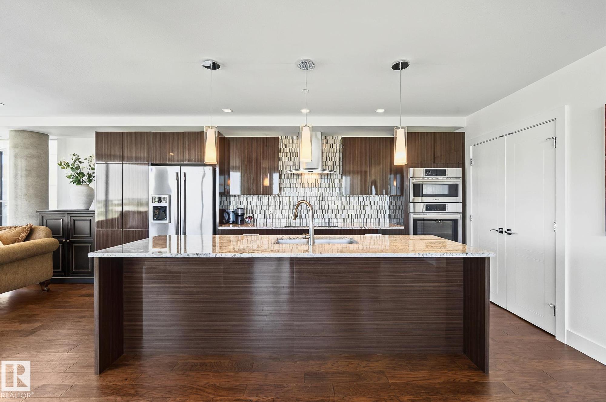 #1201 11969 JASPER AV NW