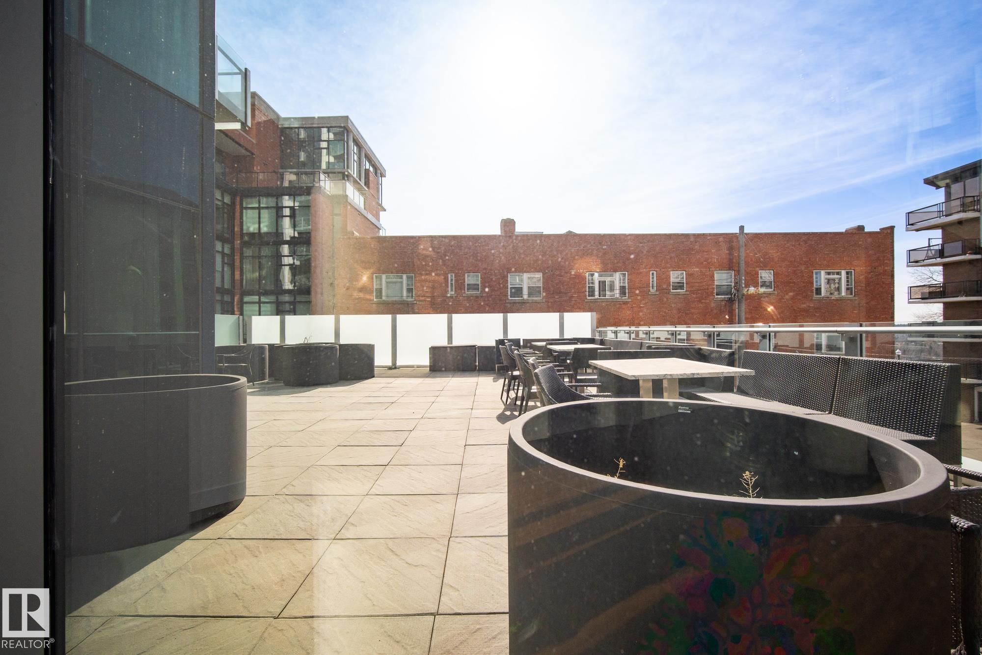 #1201 11969 JASPER AV NW