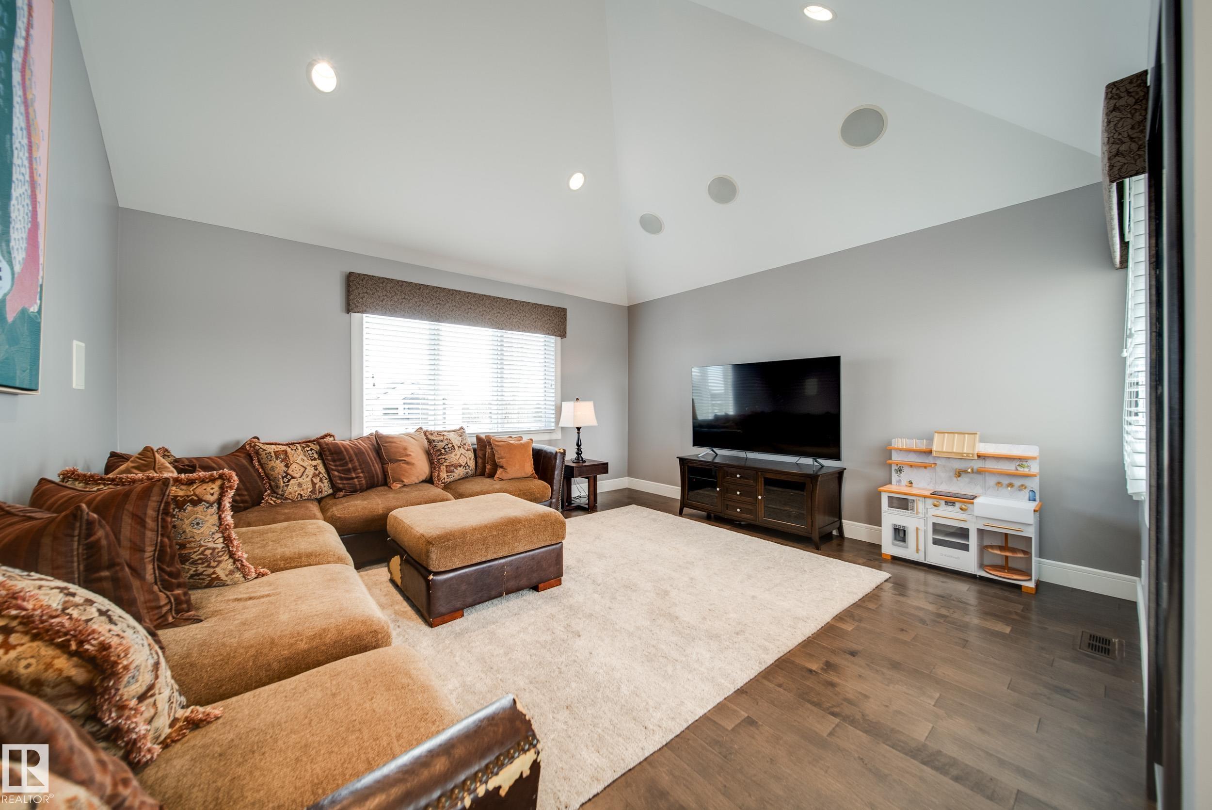 #11 25515 TWP ROAD 511A