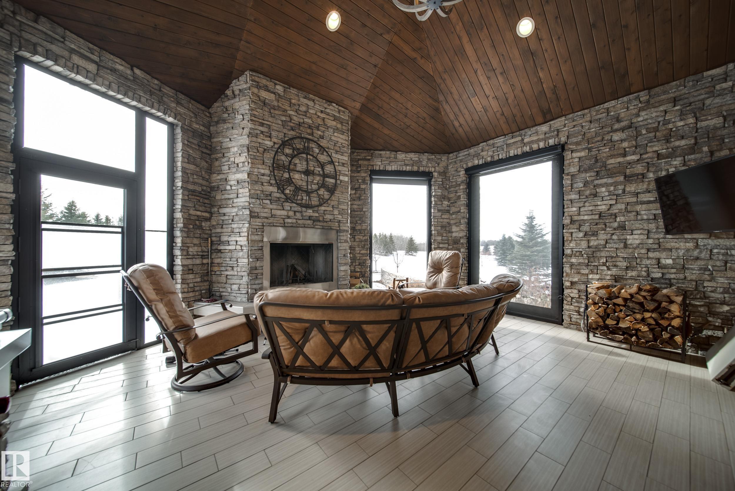 #11 25515 TWP ROAD 511A