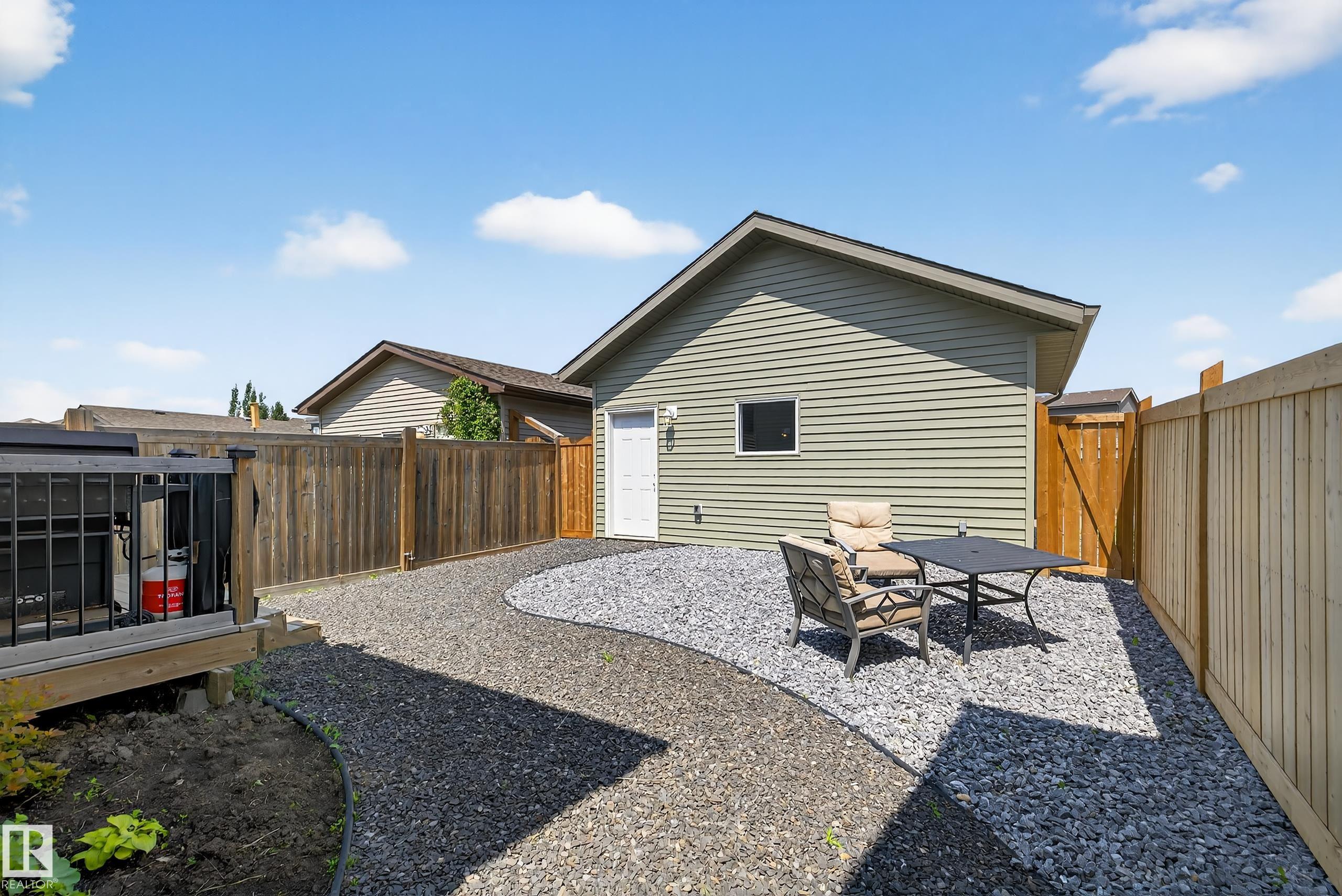 3112 PAISLEY RD SW