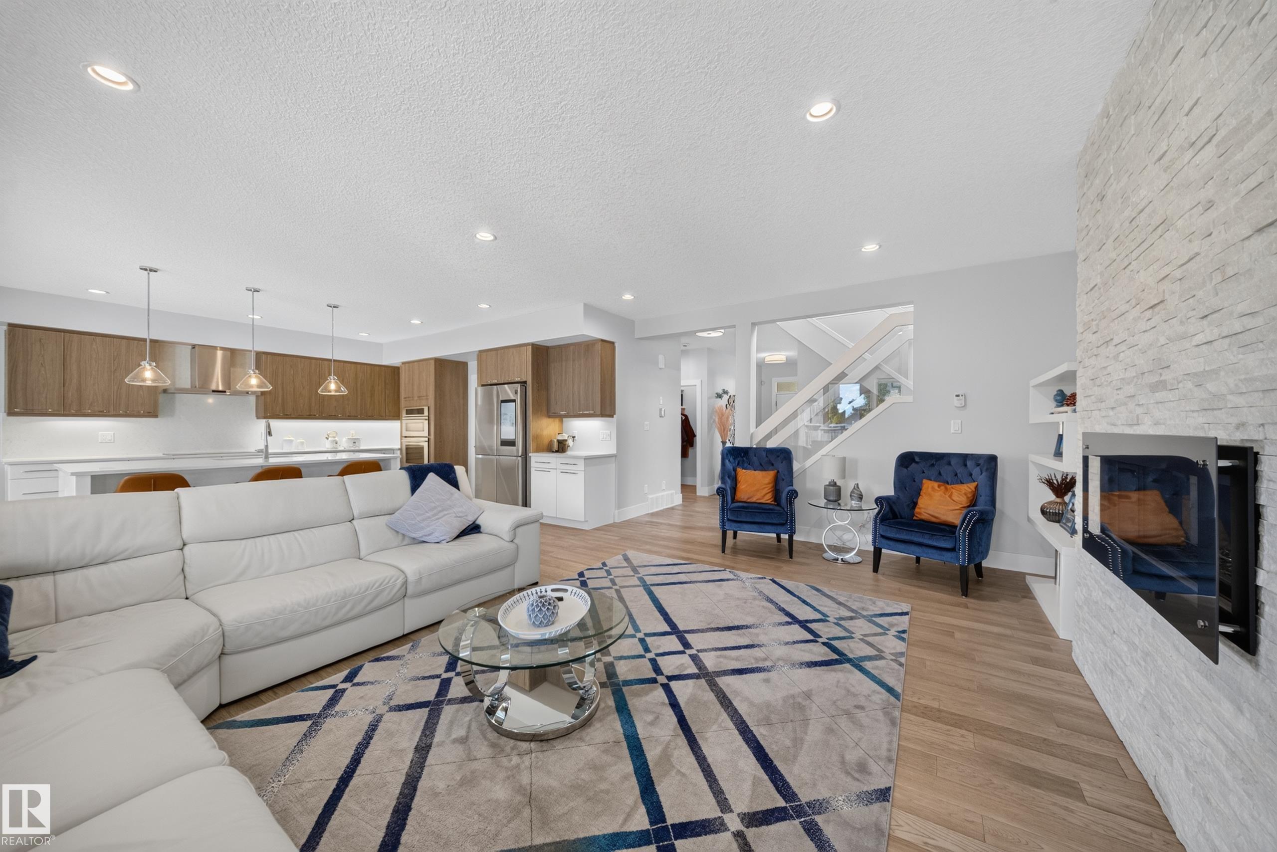 4407 WESTCLIFF CL SW