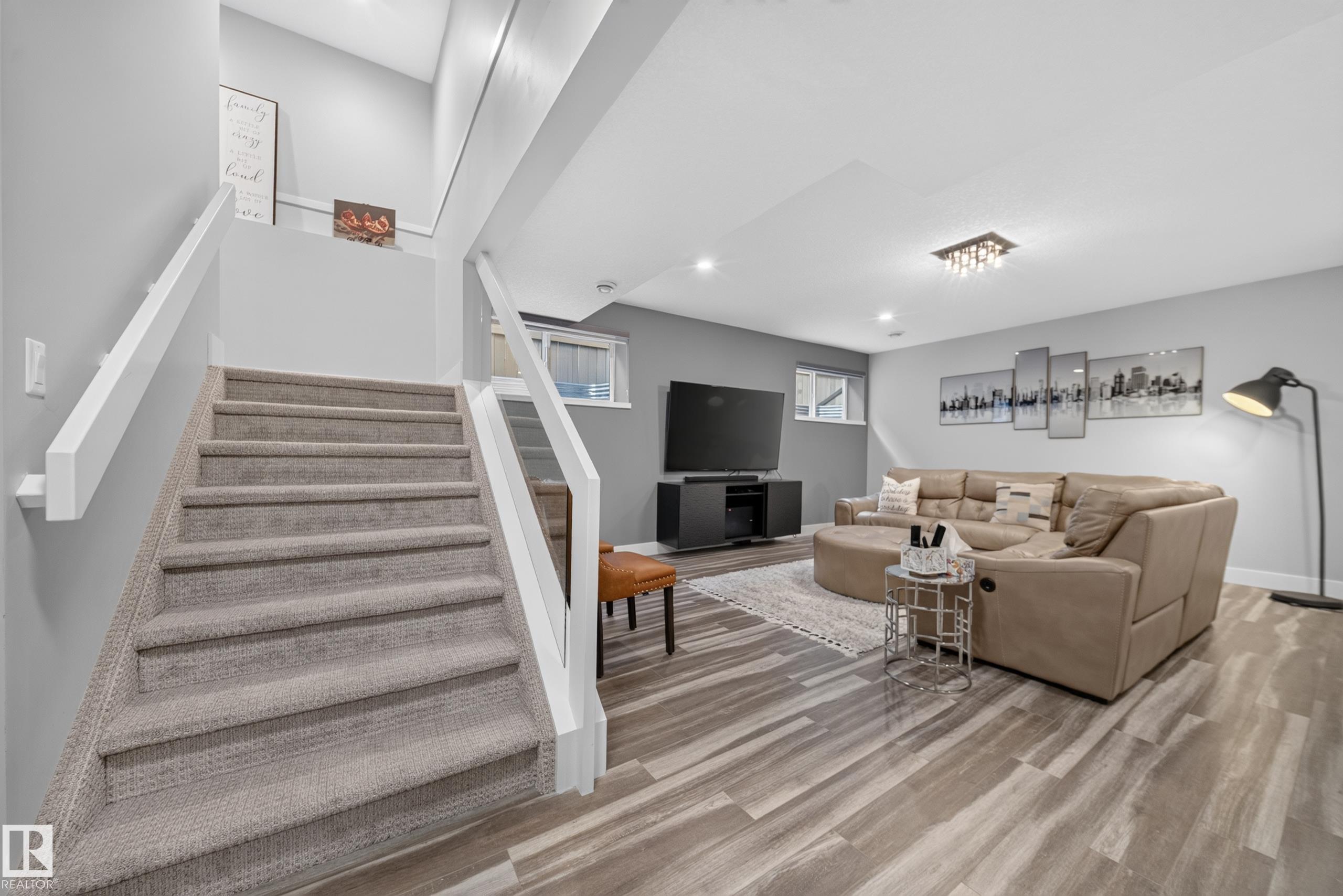 4407 WESTCLIFF CL SW