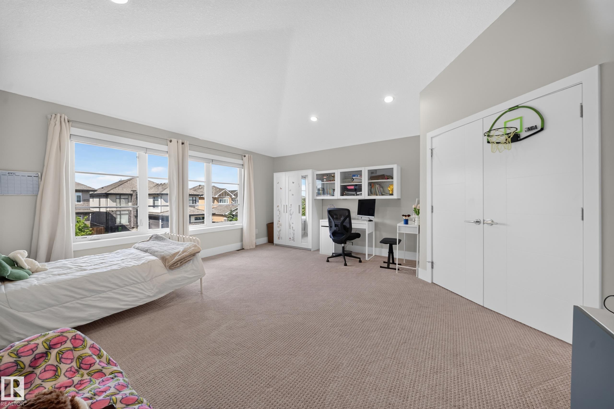 4407 WESTCLIFF CL SW