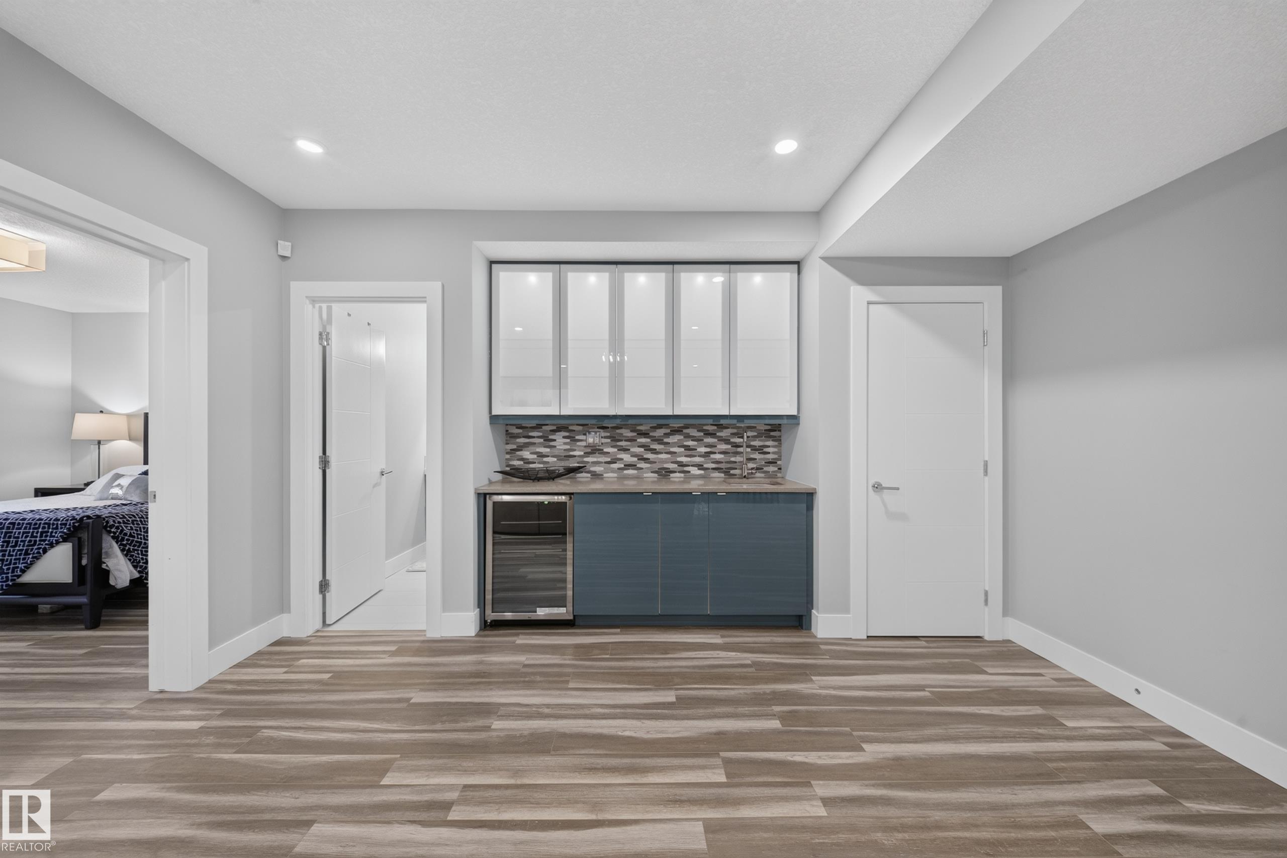 4407 WESTCLIFF CL SW