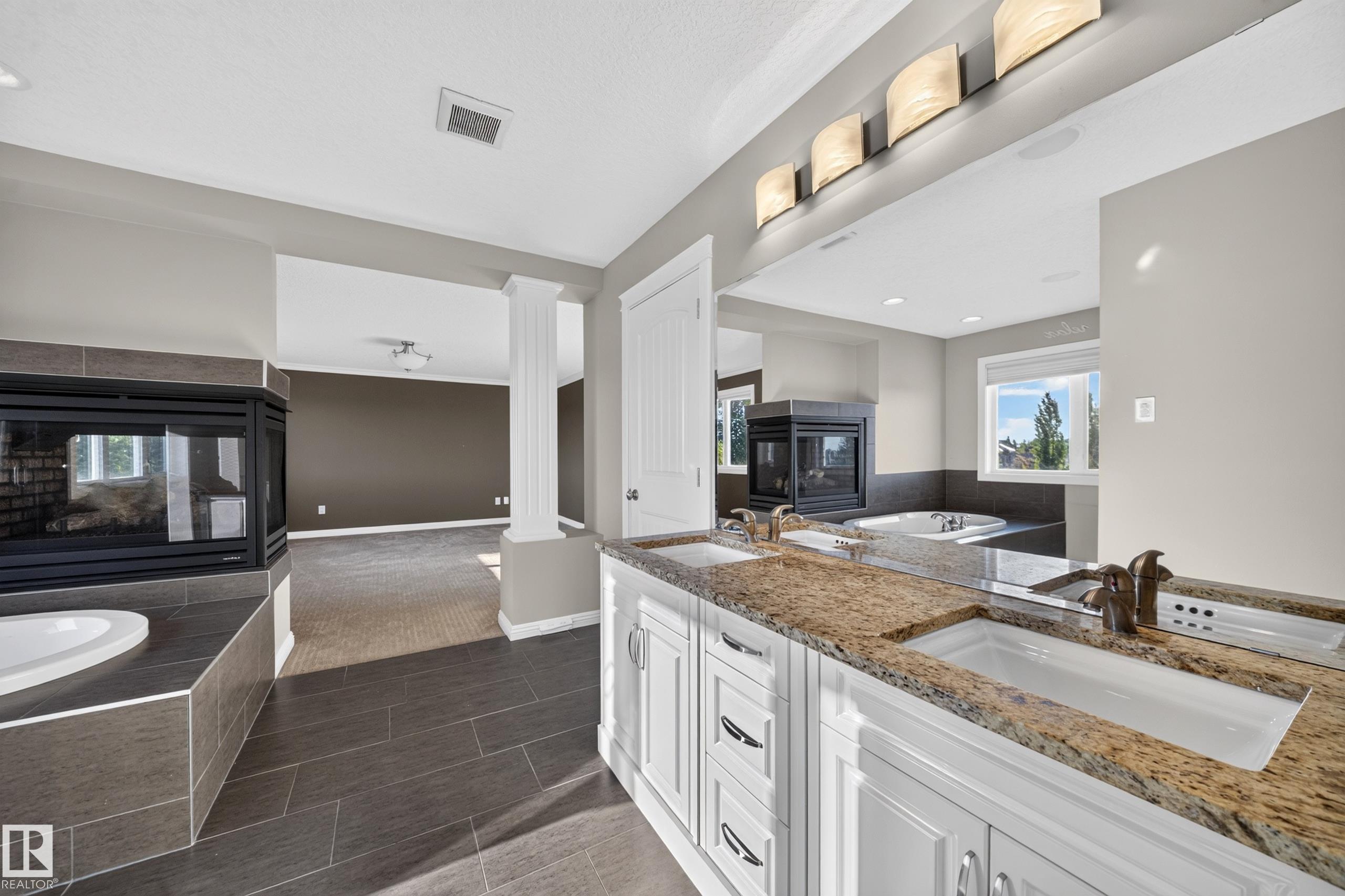 2273 WARRY LO SW