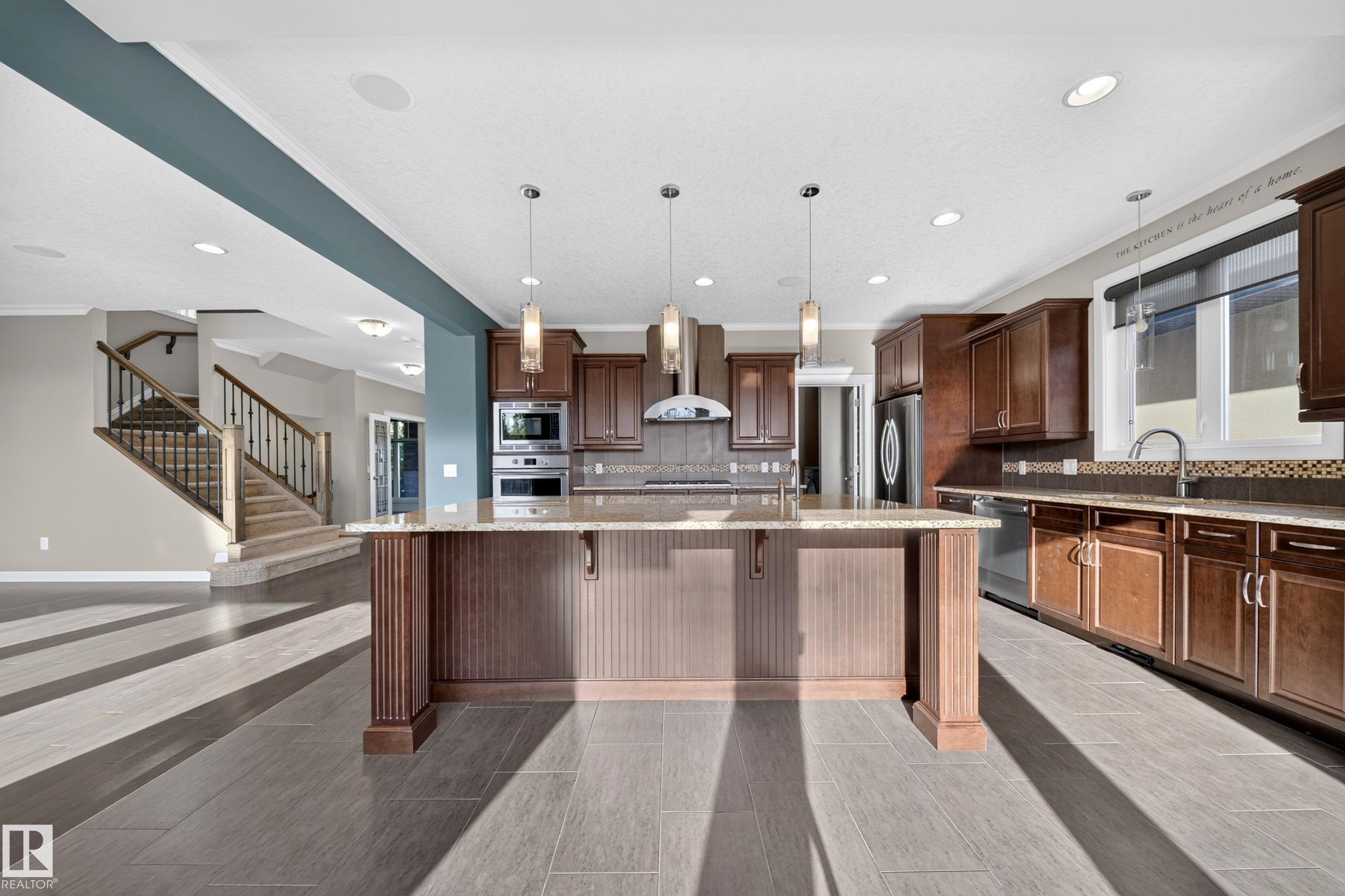 2273 WARRY LO SW