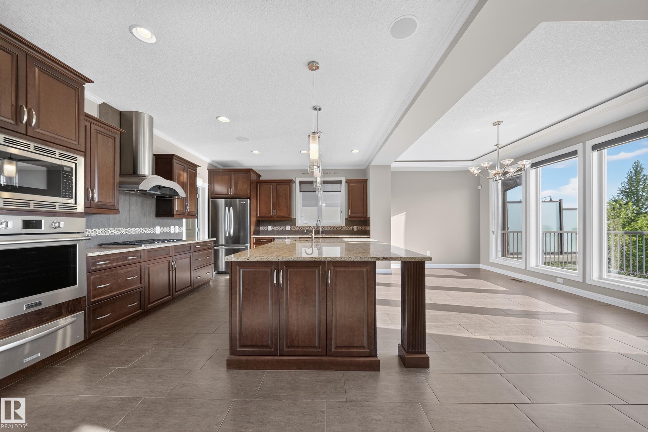 2273 WARRY LO SW
