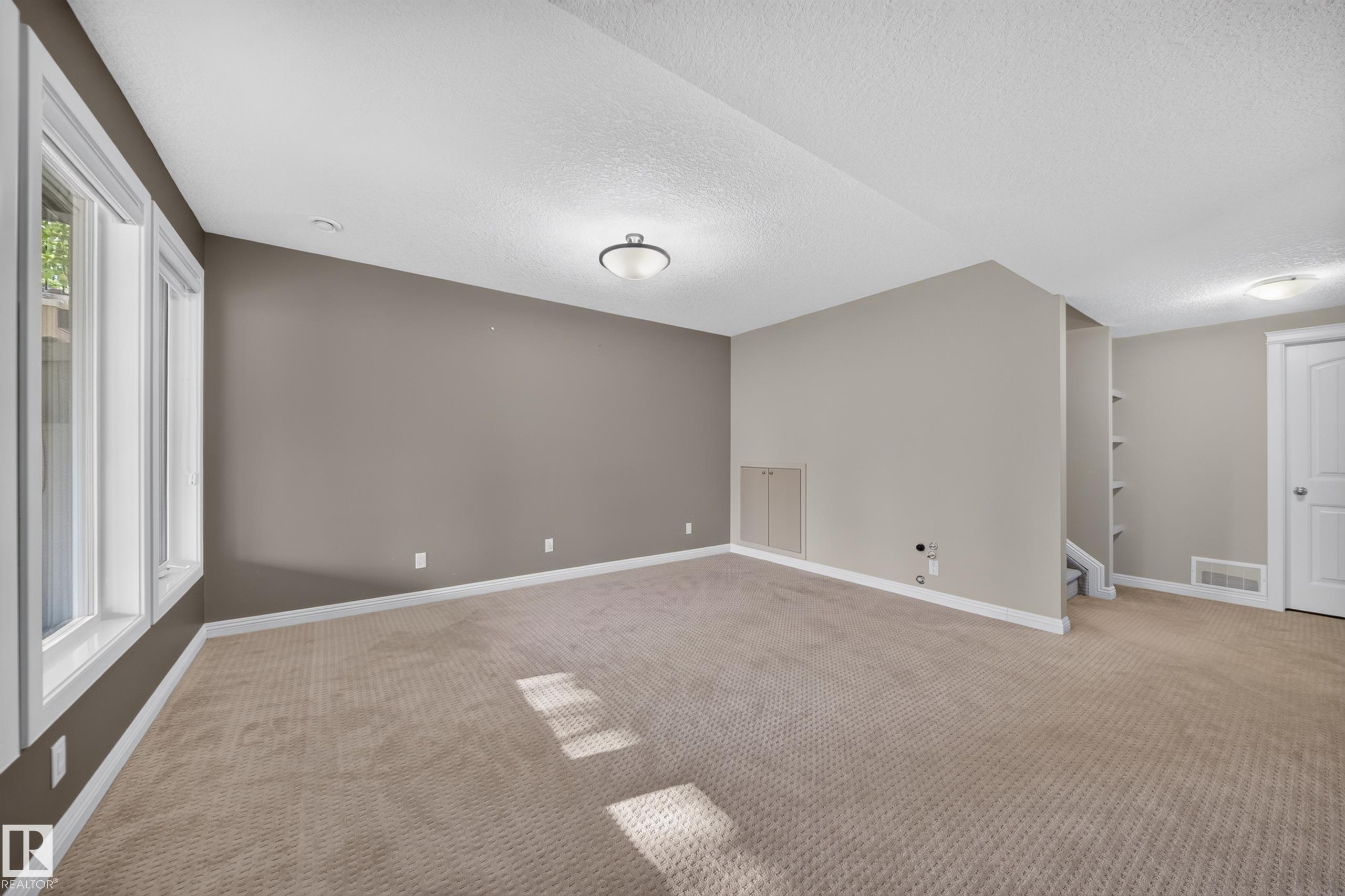 2273 WARRY LO SW