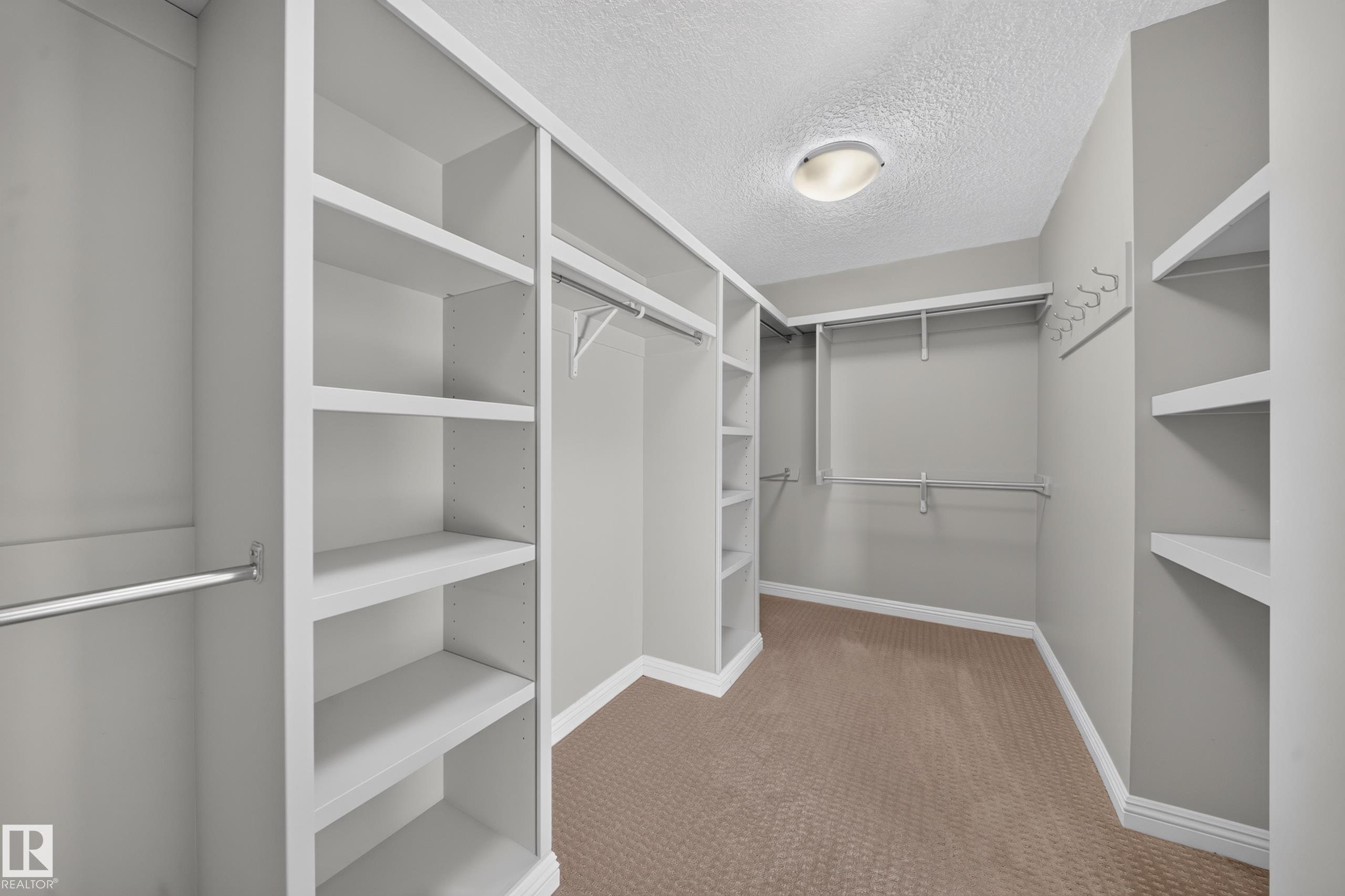 2273 WARRY LO SW