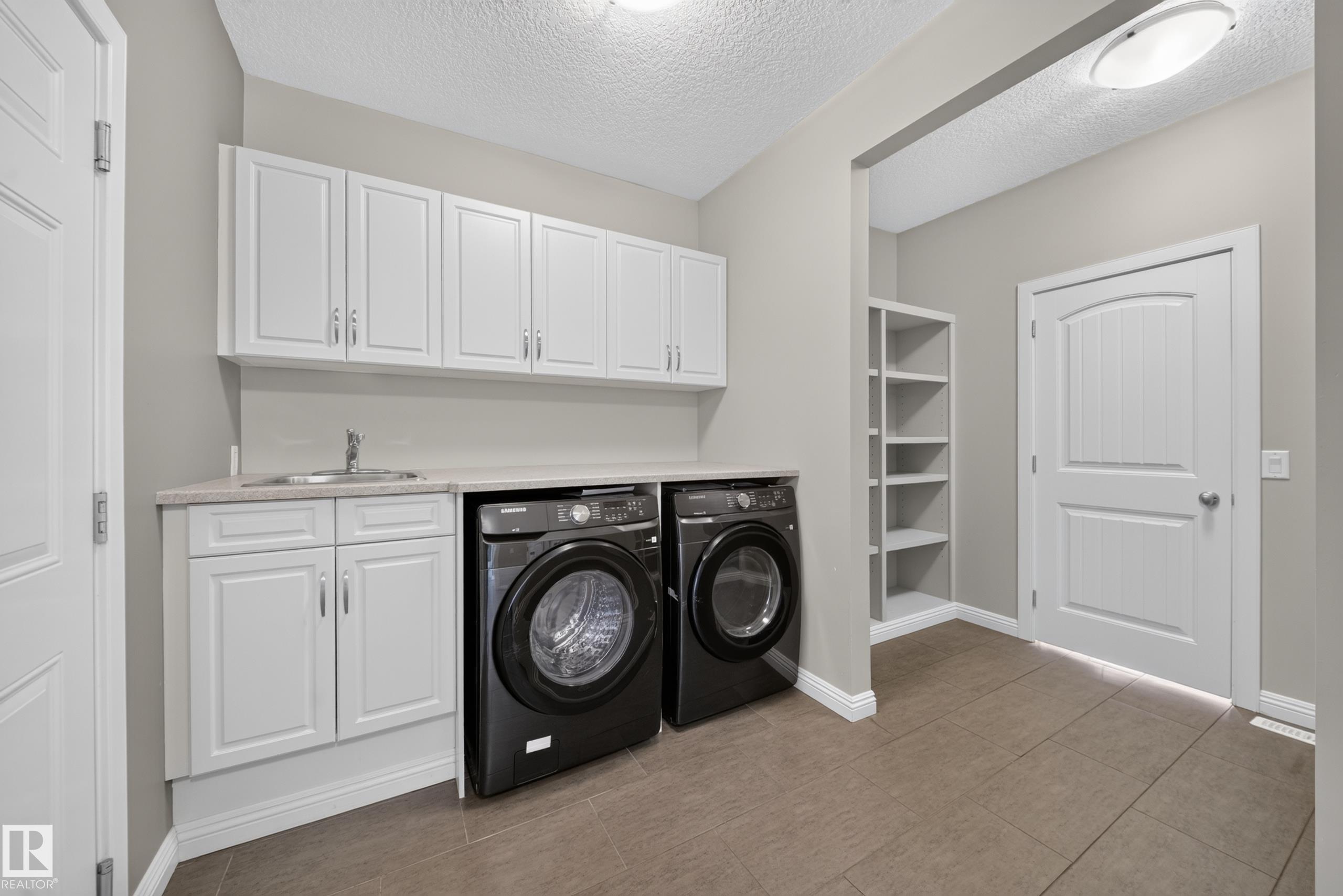 2273 WARRY LO SW