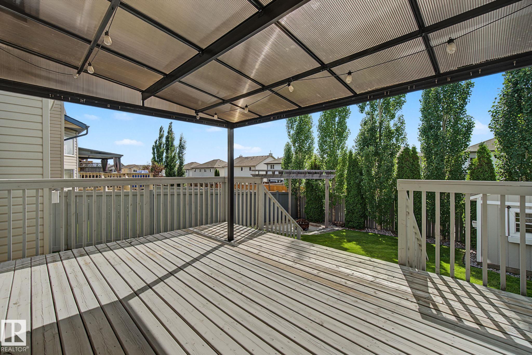 616 61 ST SW