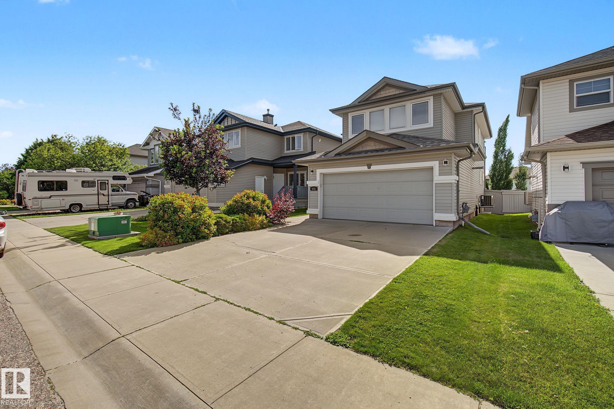 616 61 ST SW