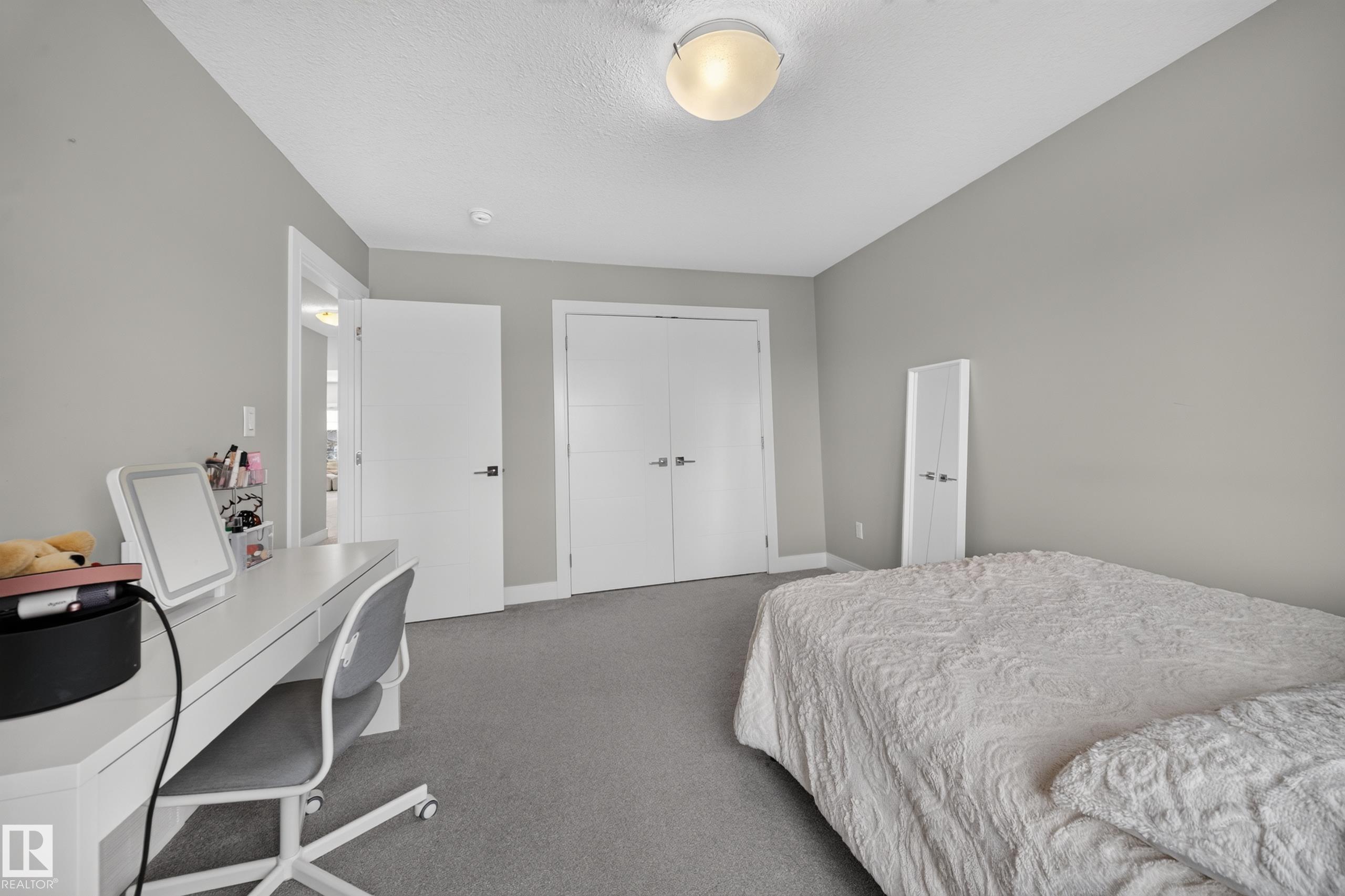 7640 179 AV NW