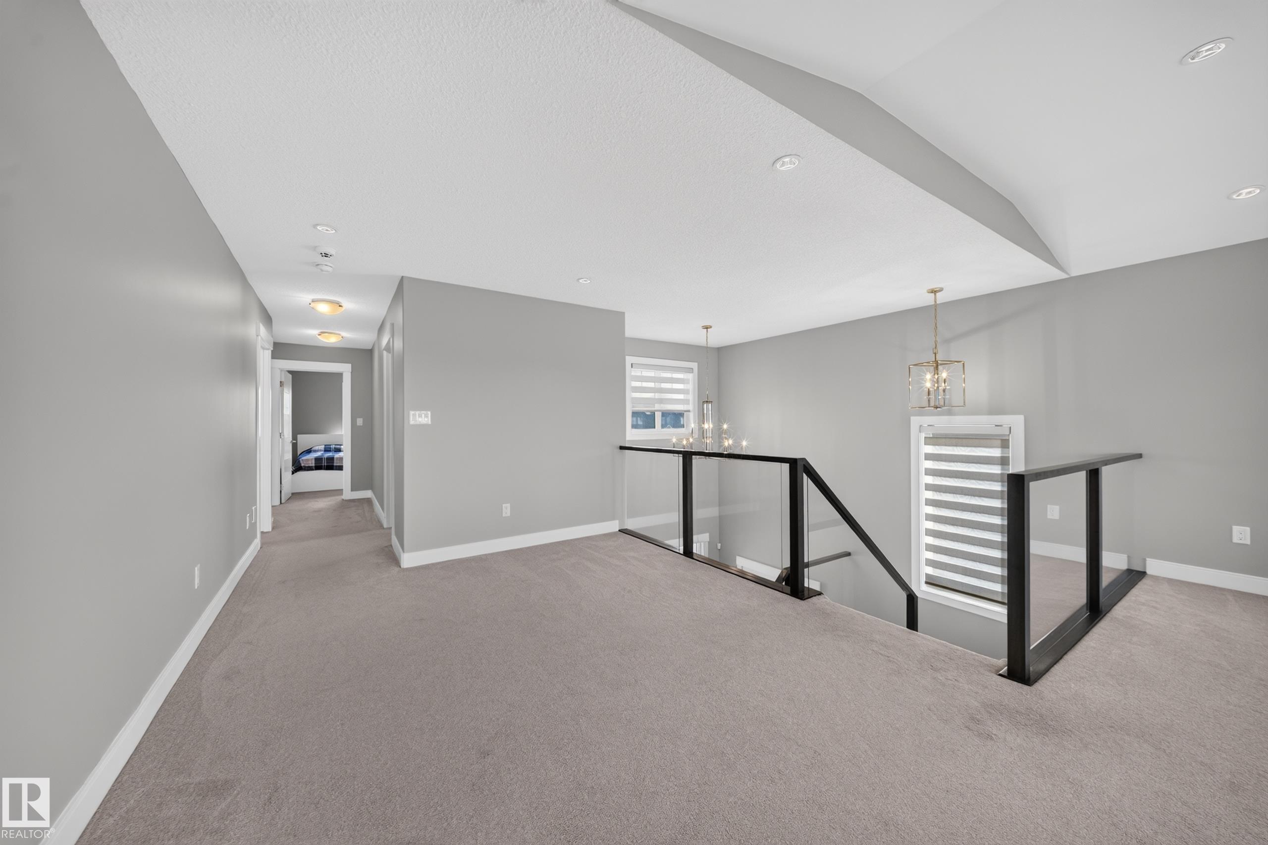 7640 179 AV NW