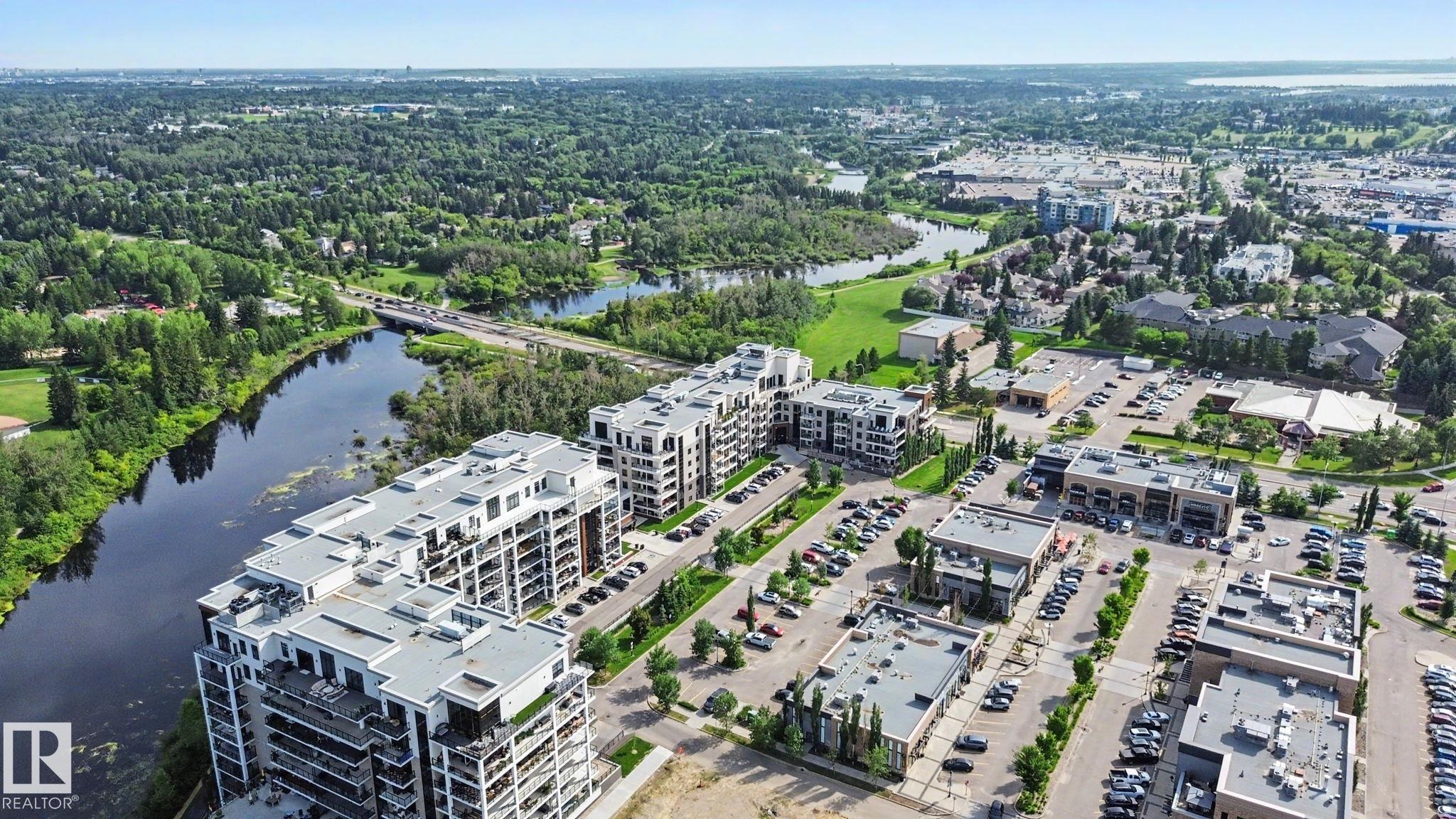 #810 200 BELLEROSE DR