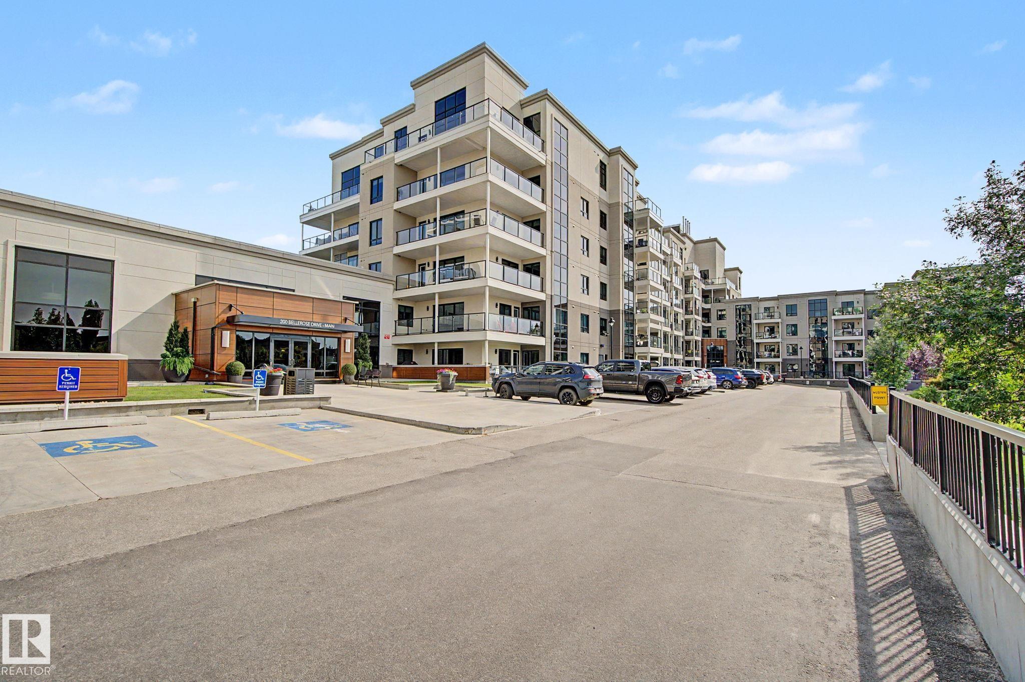 #810 200 BELLEROSE DR