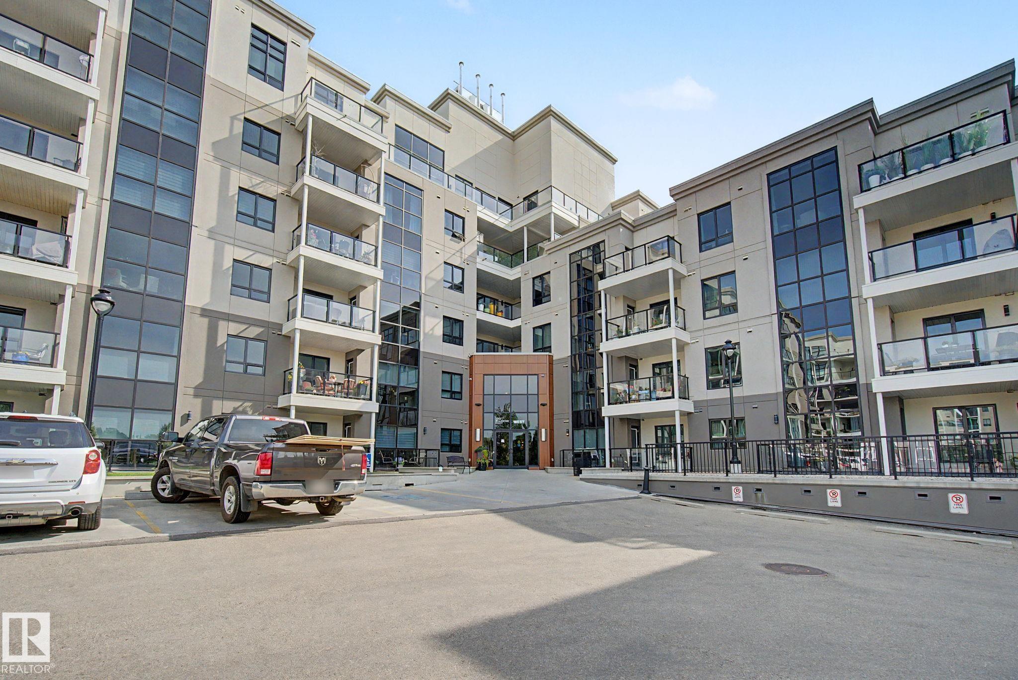 #810 200 BELLEROSE DR