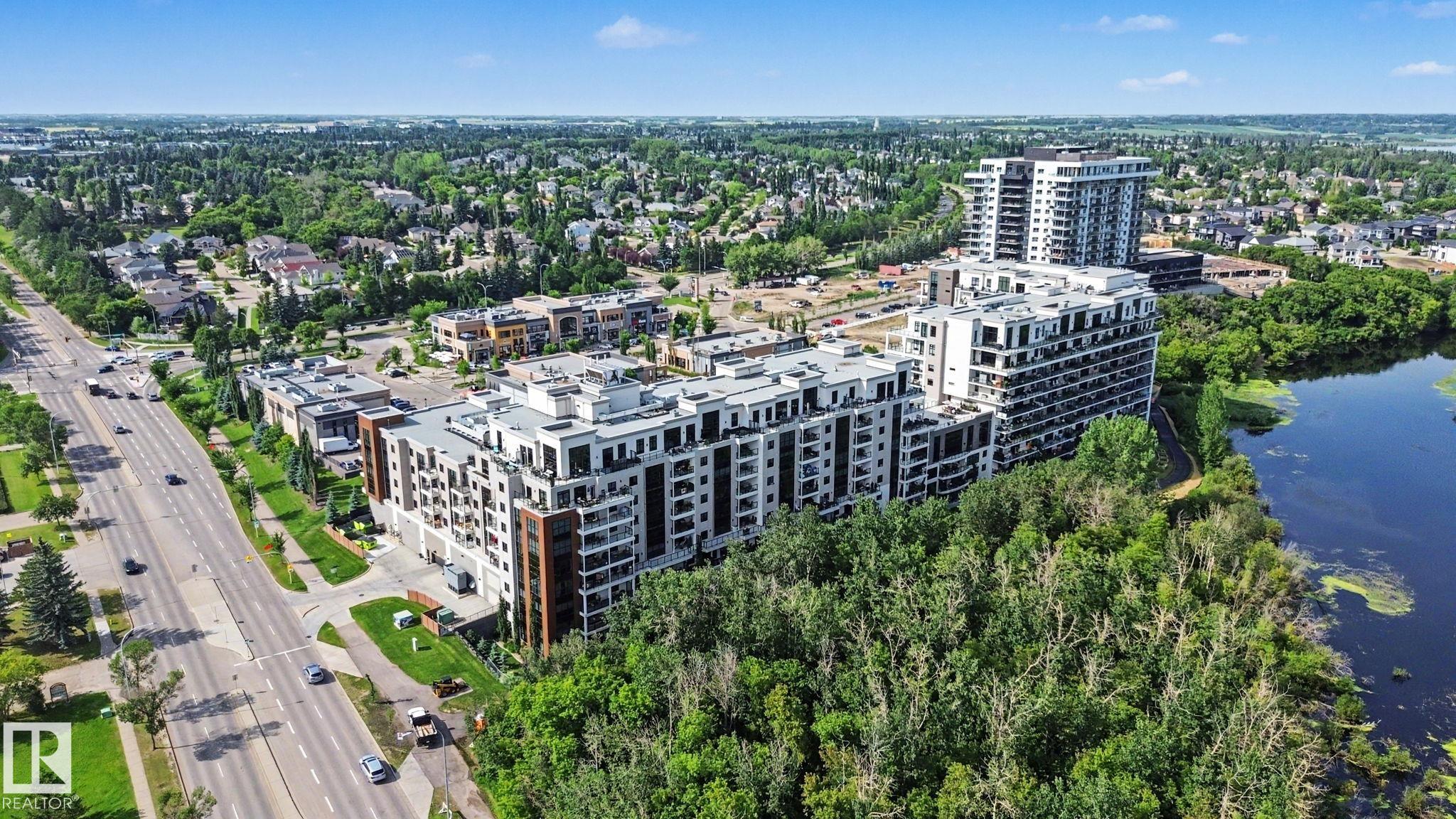 #810 200 BELLEROSE DR