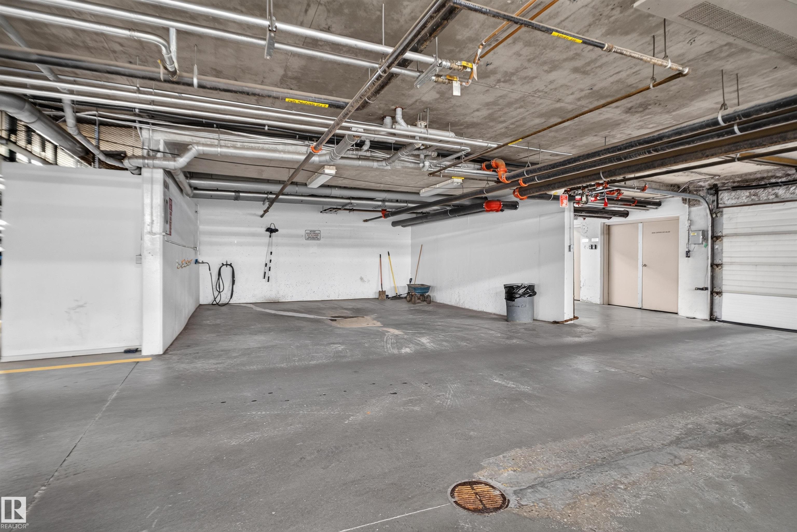 #212 2035 GRANTHAM CT NW