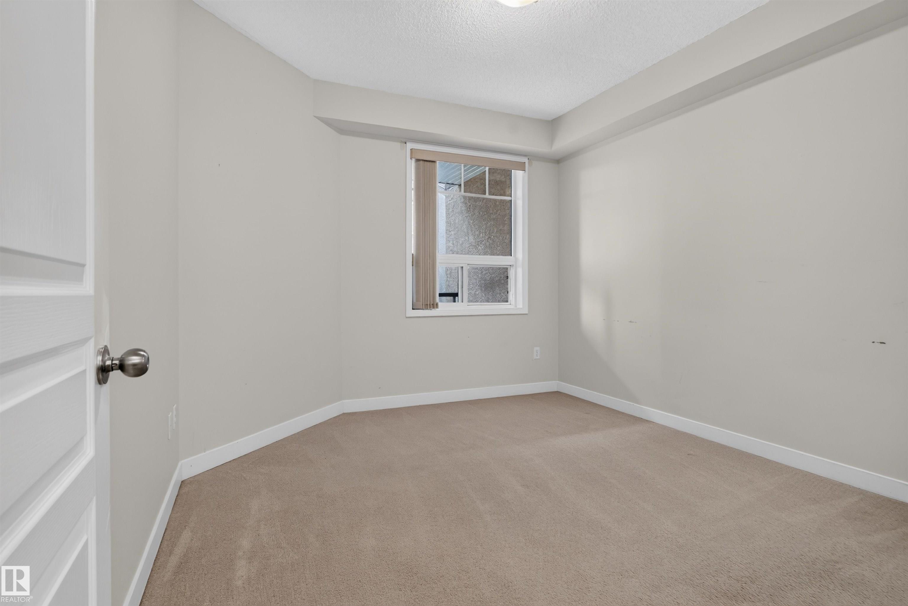 #212 2035 GRANTHAM CT NW