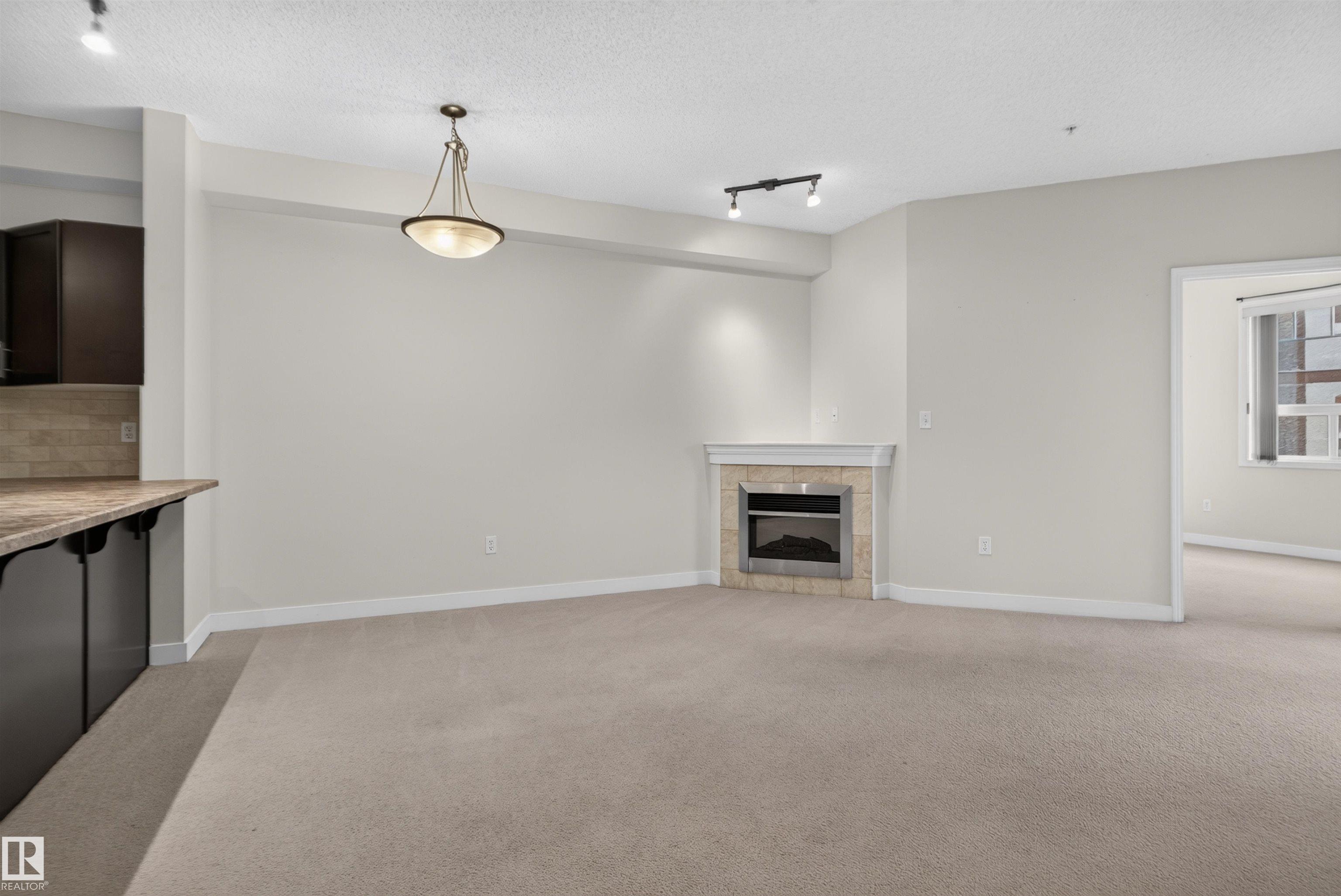 #212 2035 GRANTHAM CT NW