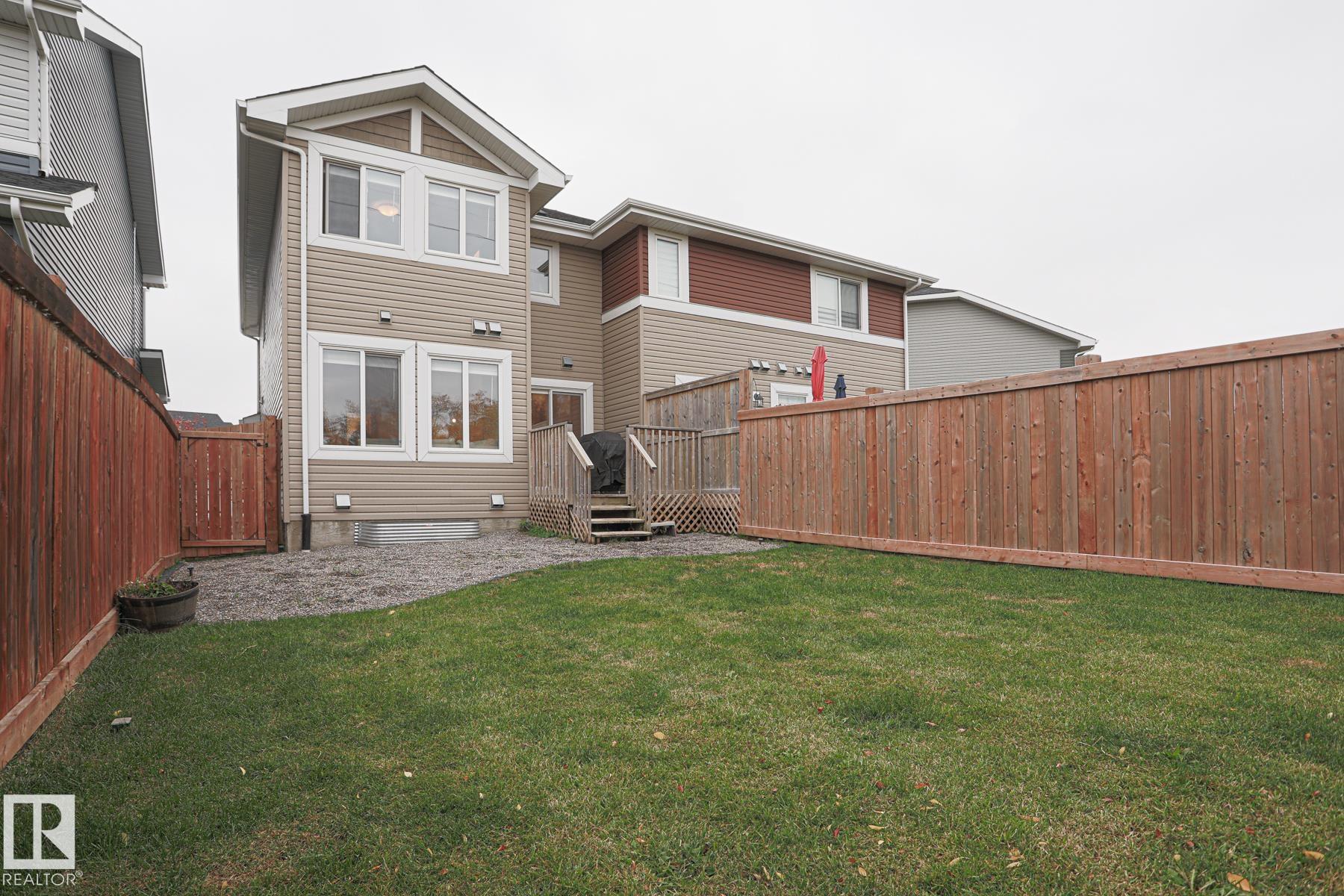 3833 ROBINS CR NW