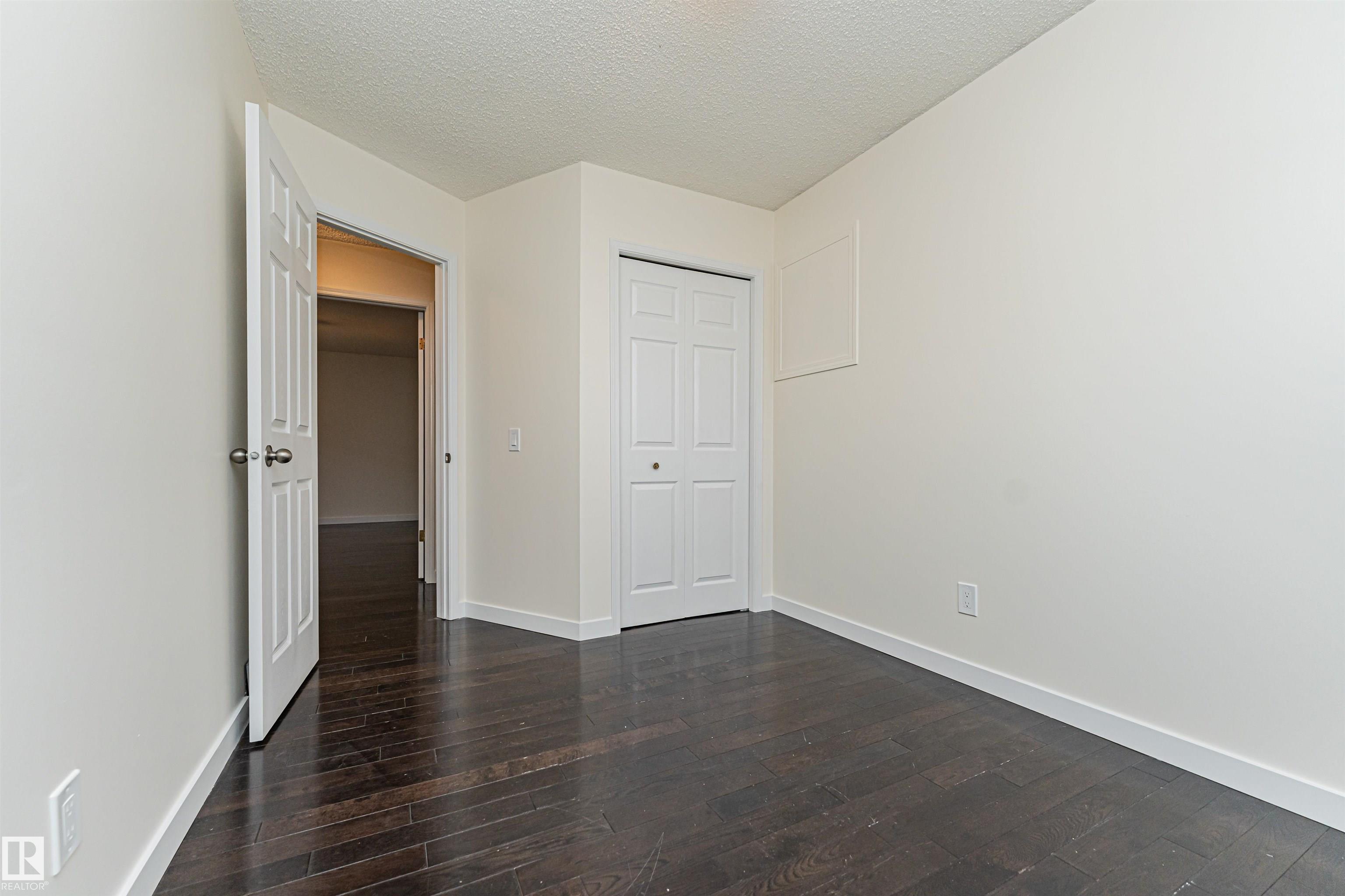 18 ABERDEEN WY
