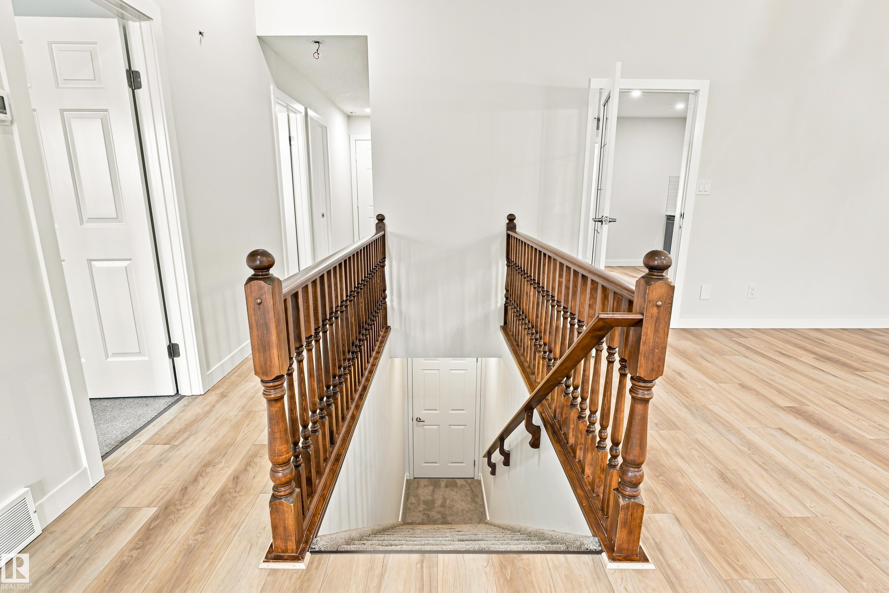 #21 9375 172 ST NW