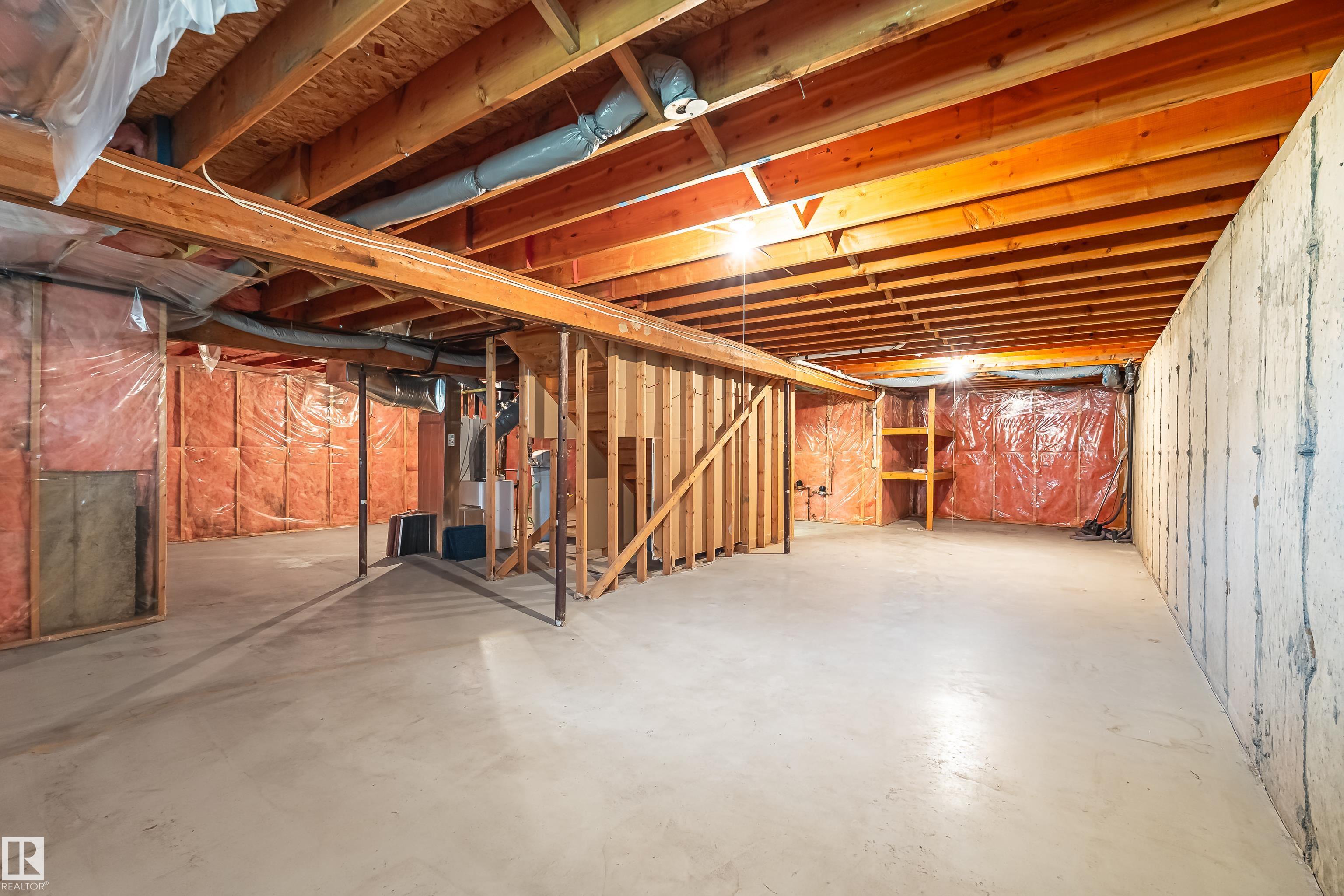 #21 9375 172 ST NW