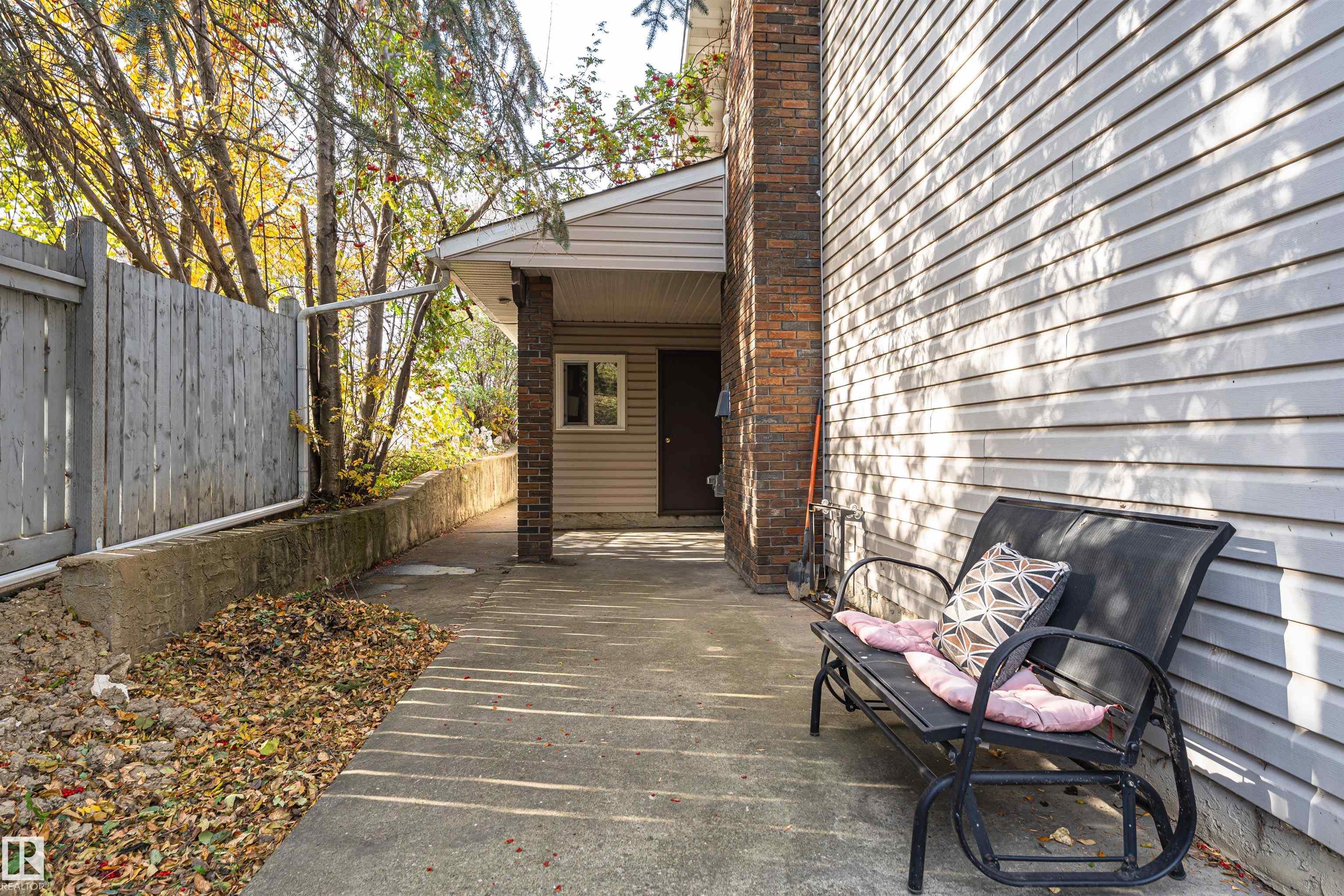 29 GRENFELL AV