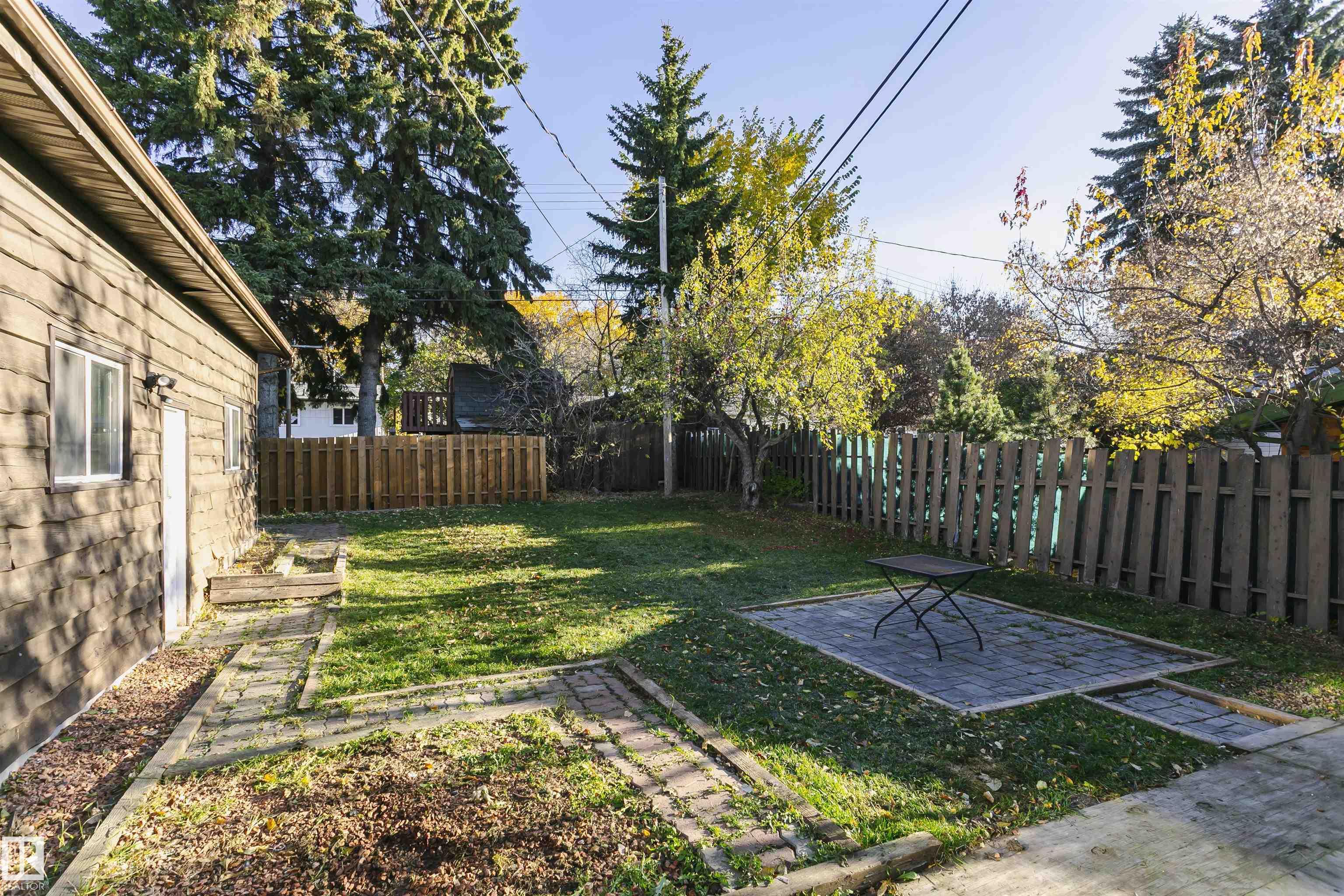 7 SHERIDAN DR