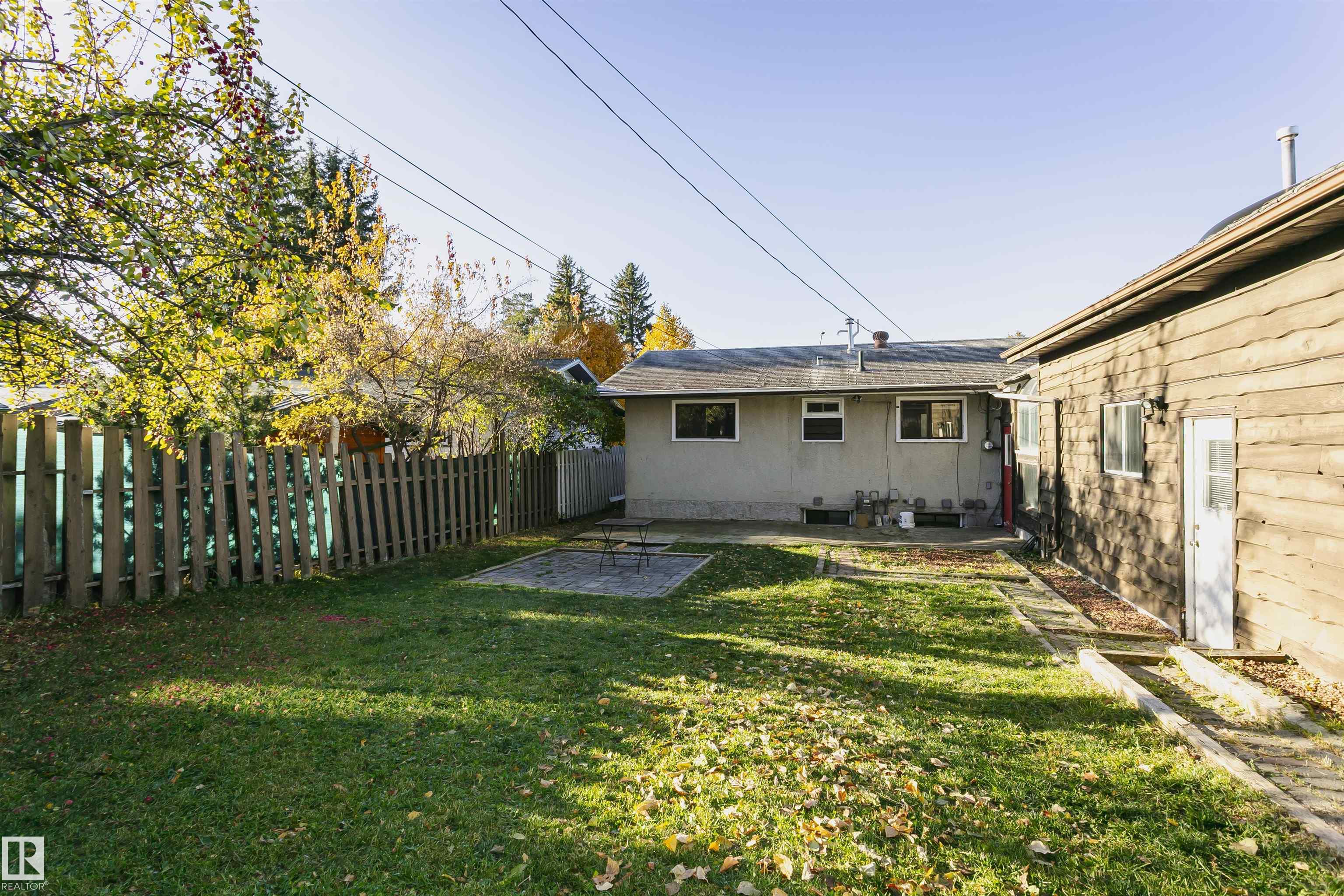 7 SHERIDAN DR