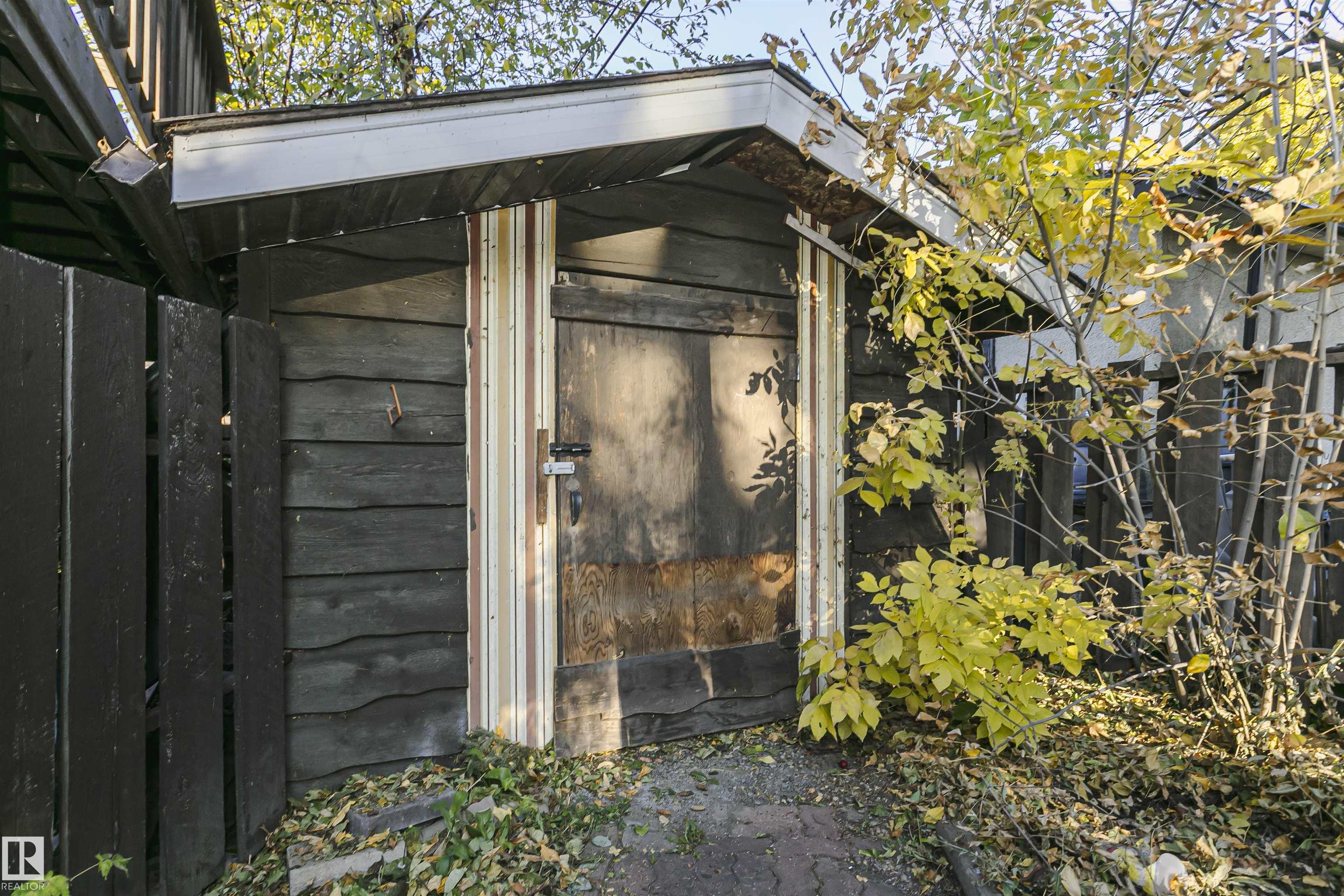 7 SHERIDAN DR