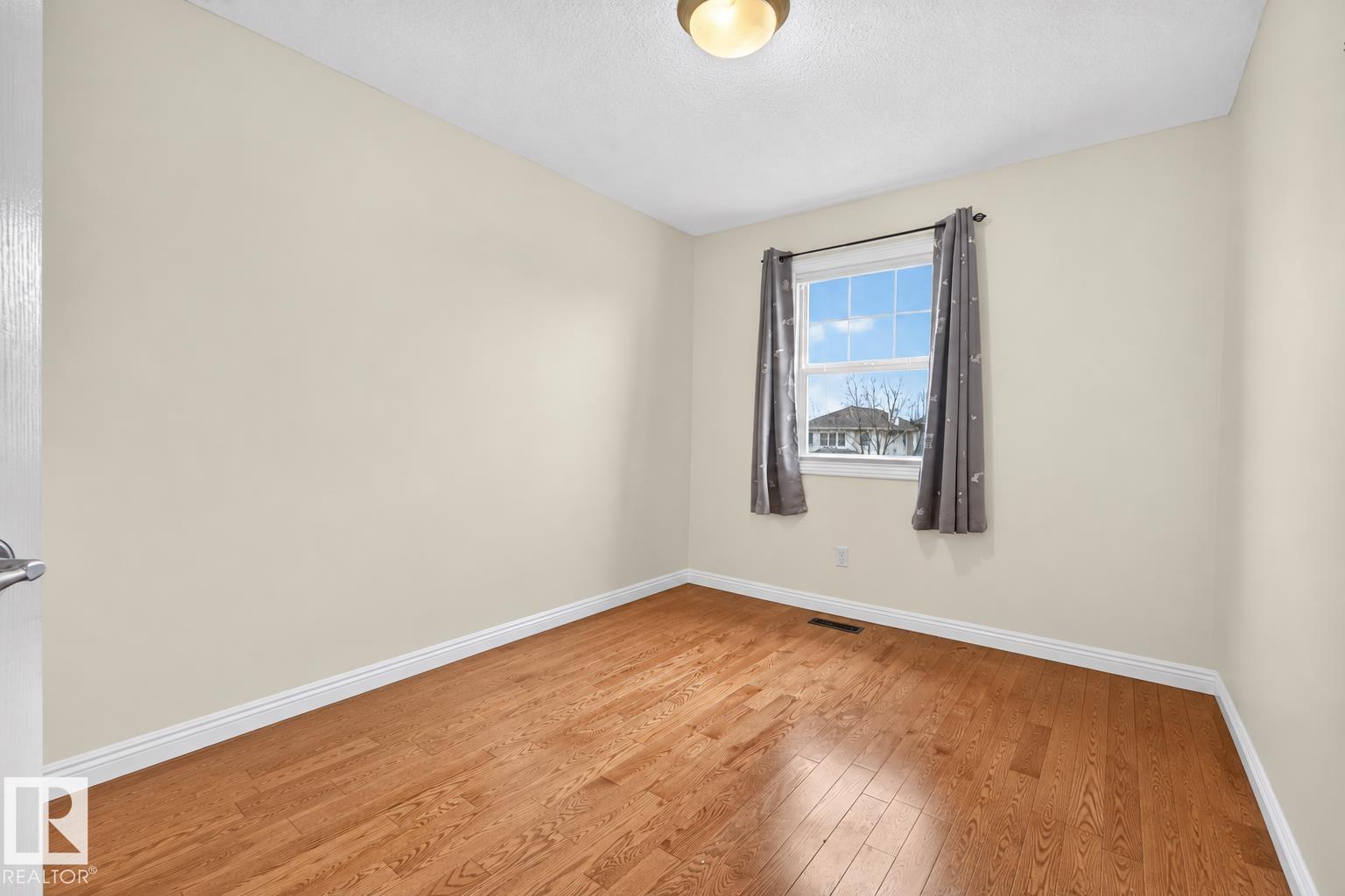 114 EASTGATE WY