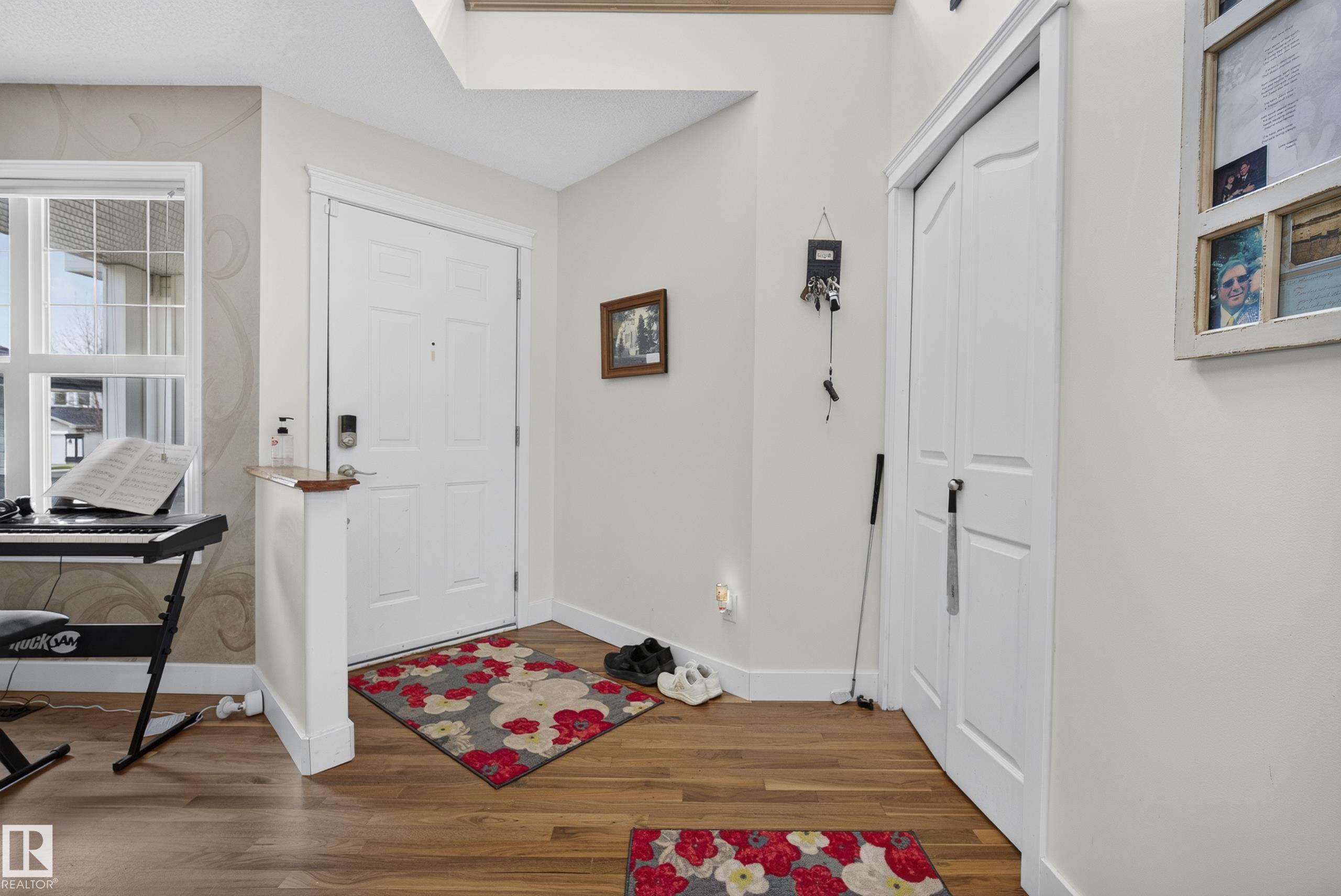 114 EASTGATE WY