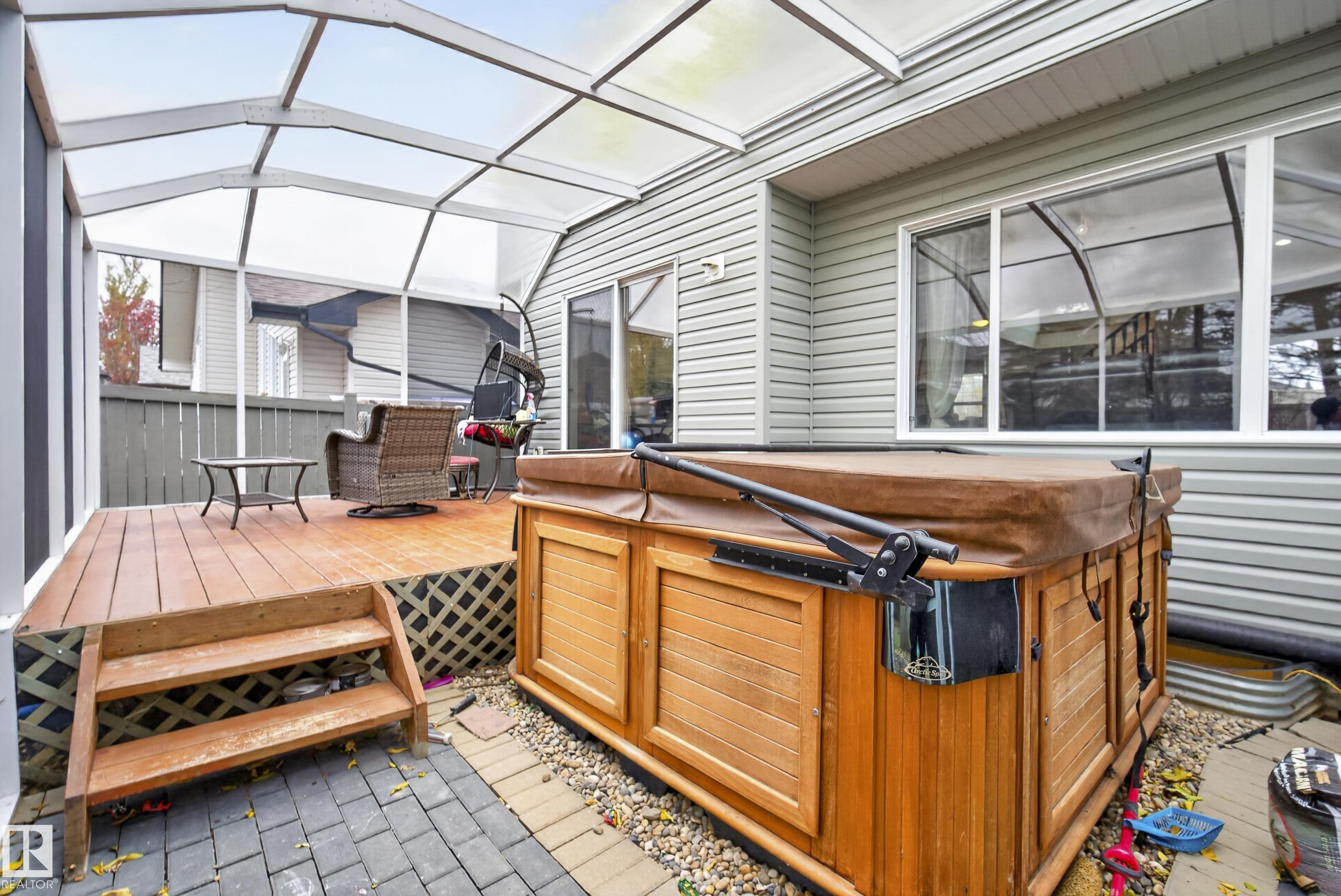 114 EASTGATE WY