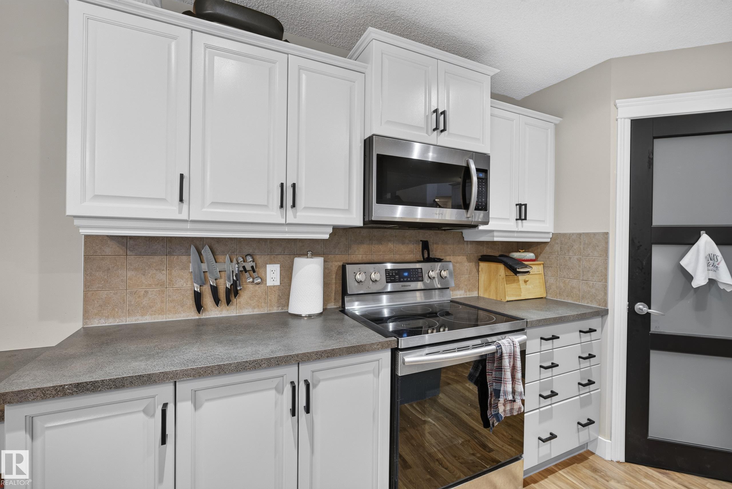 114 EASTGATE WY