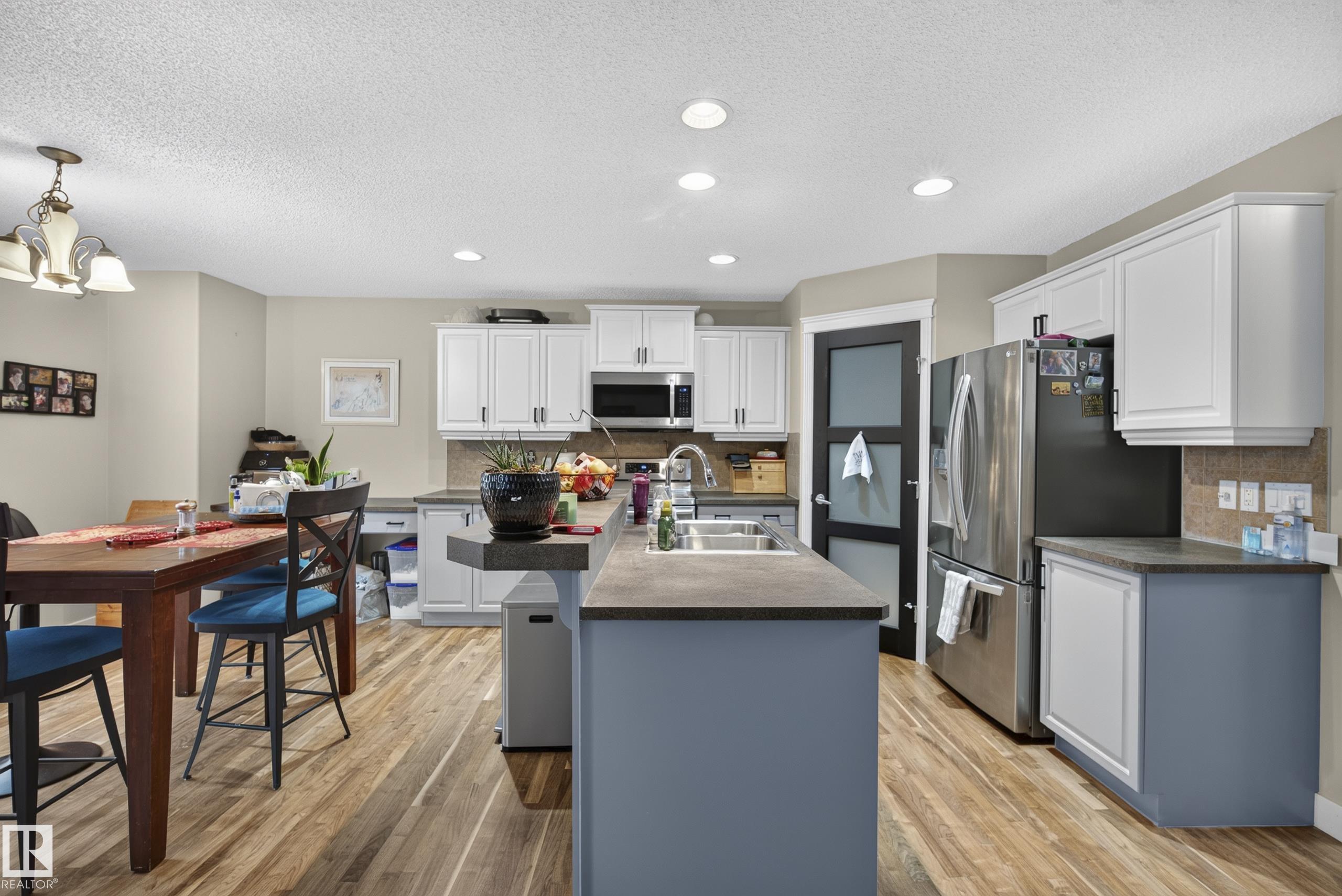 114 EASTGATE WY