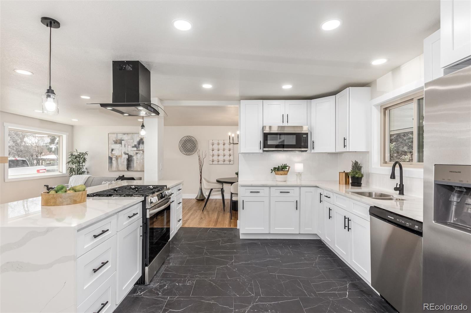 7273 W 35th Place