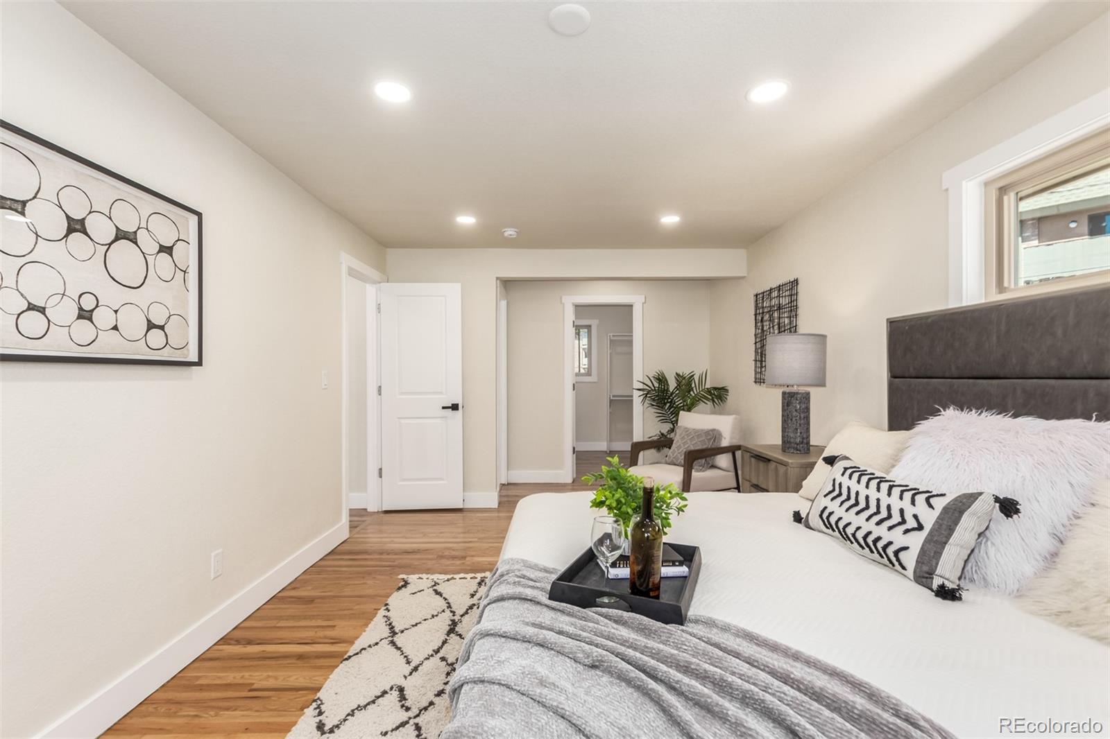 7273 W 35th Place