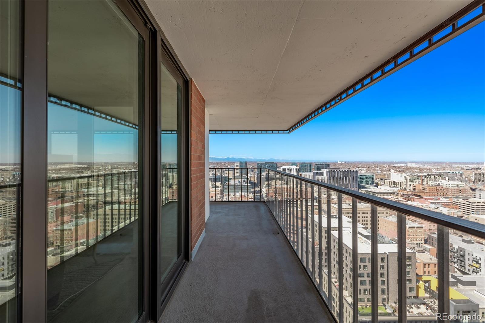 1551 Larimer Street Unit: 2704