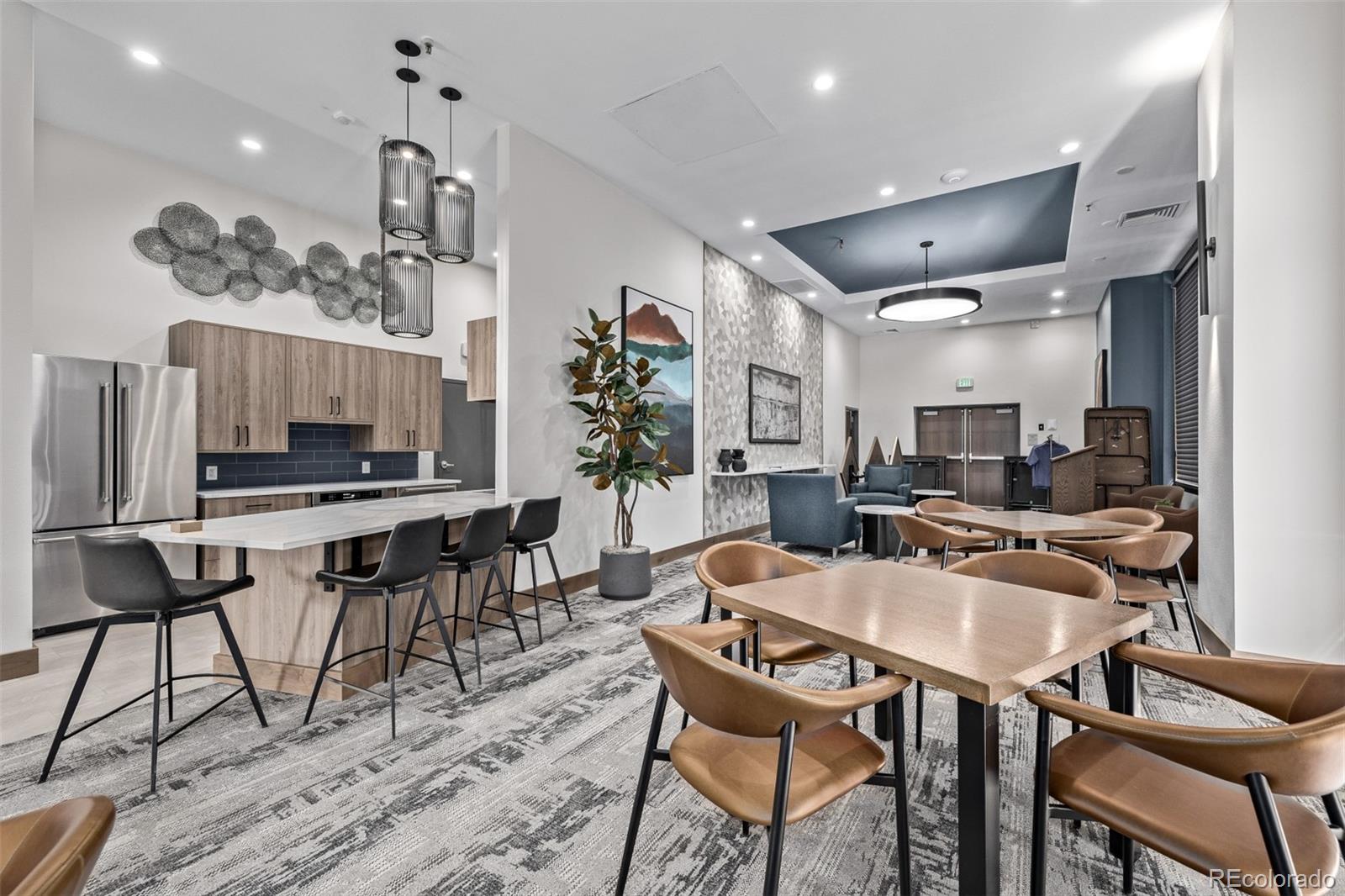 1551 Larimer Street Unit: 2704